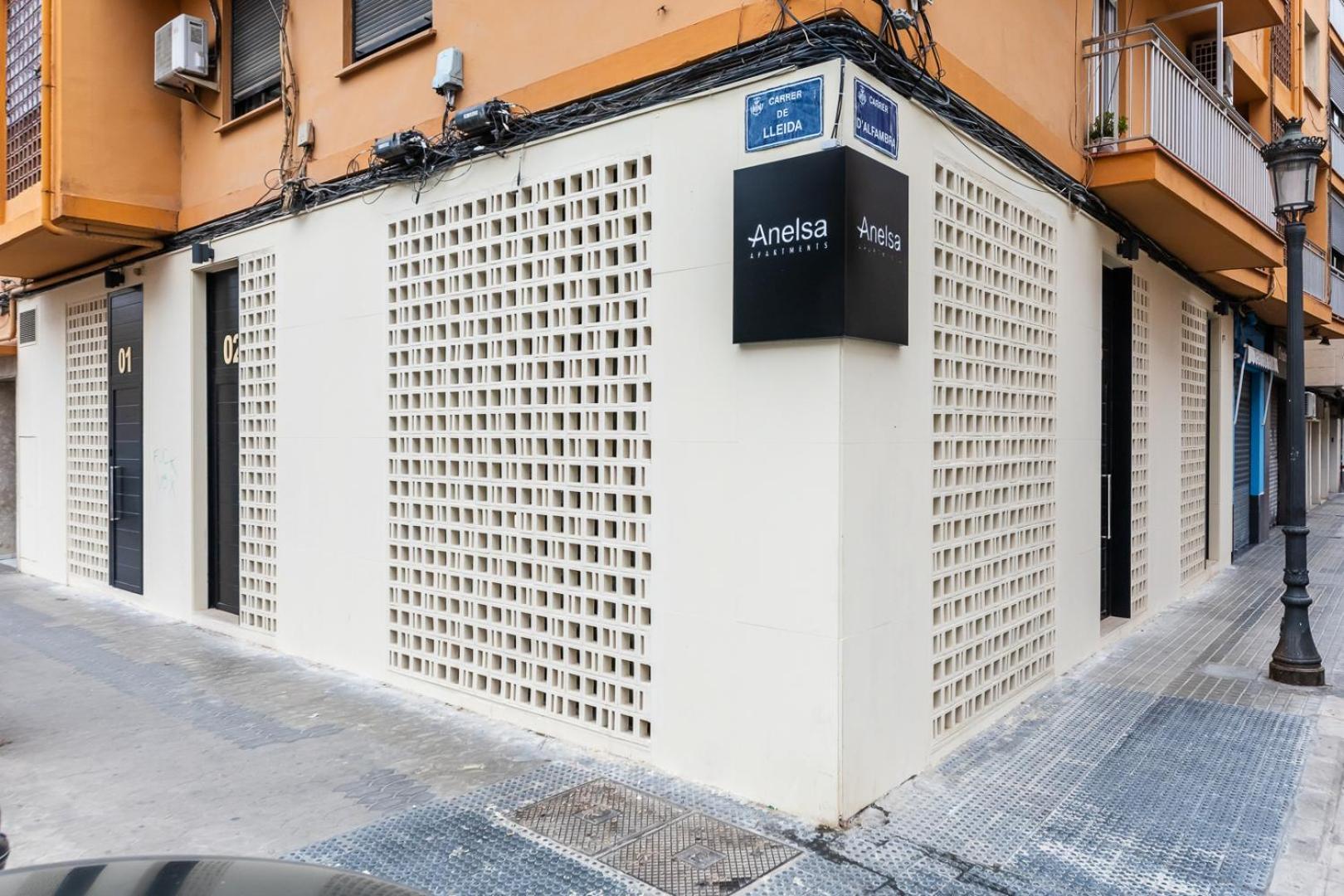 Anelsa Torres De Serranos 3 Apartment