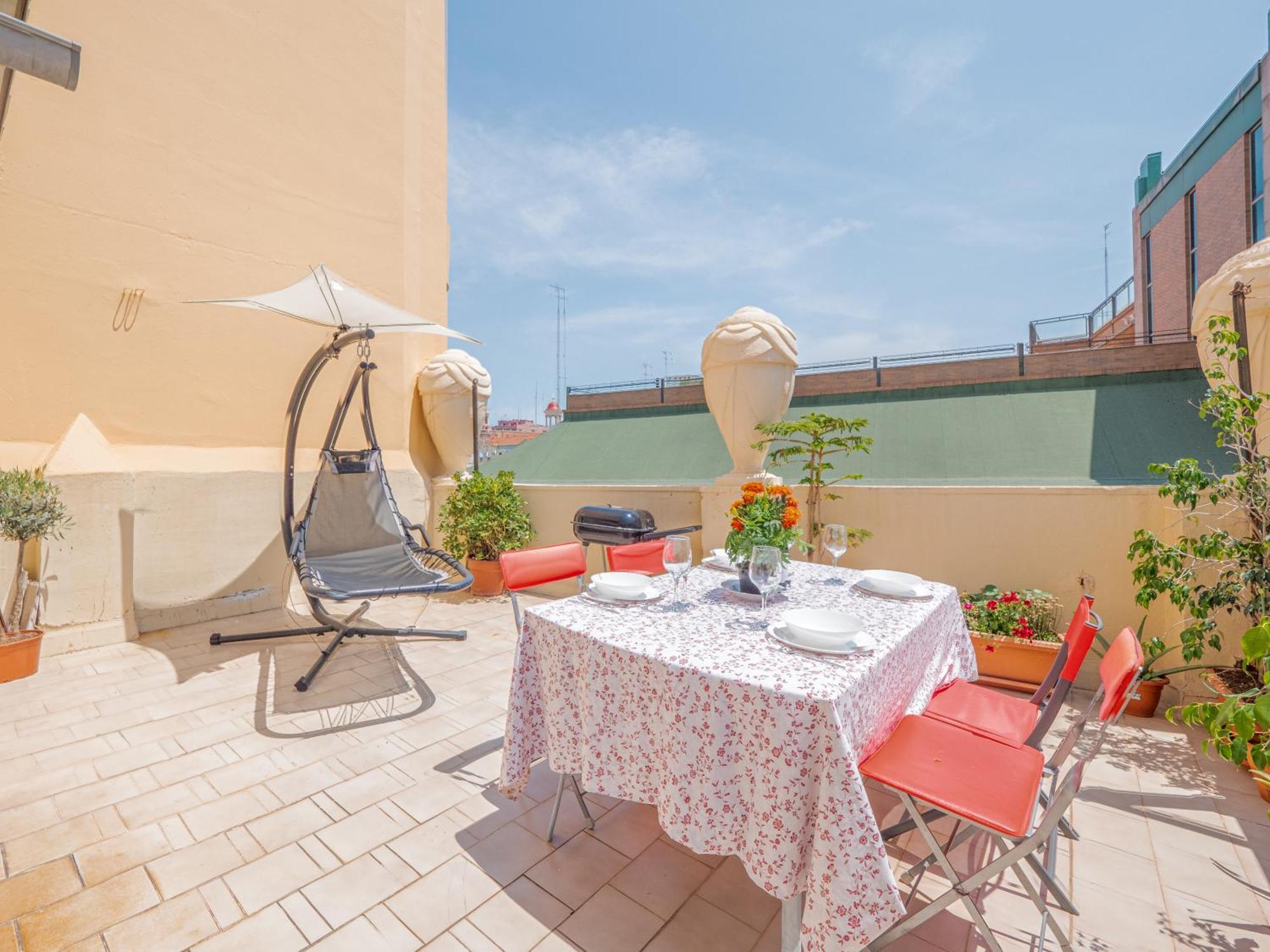Atico De Lujo Plaza Ayuntamiento Apartment