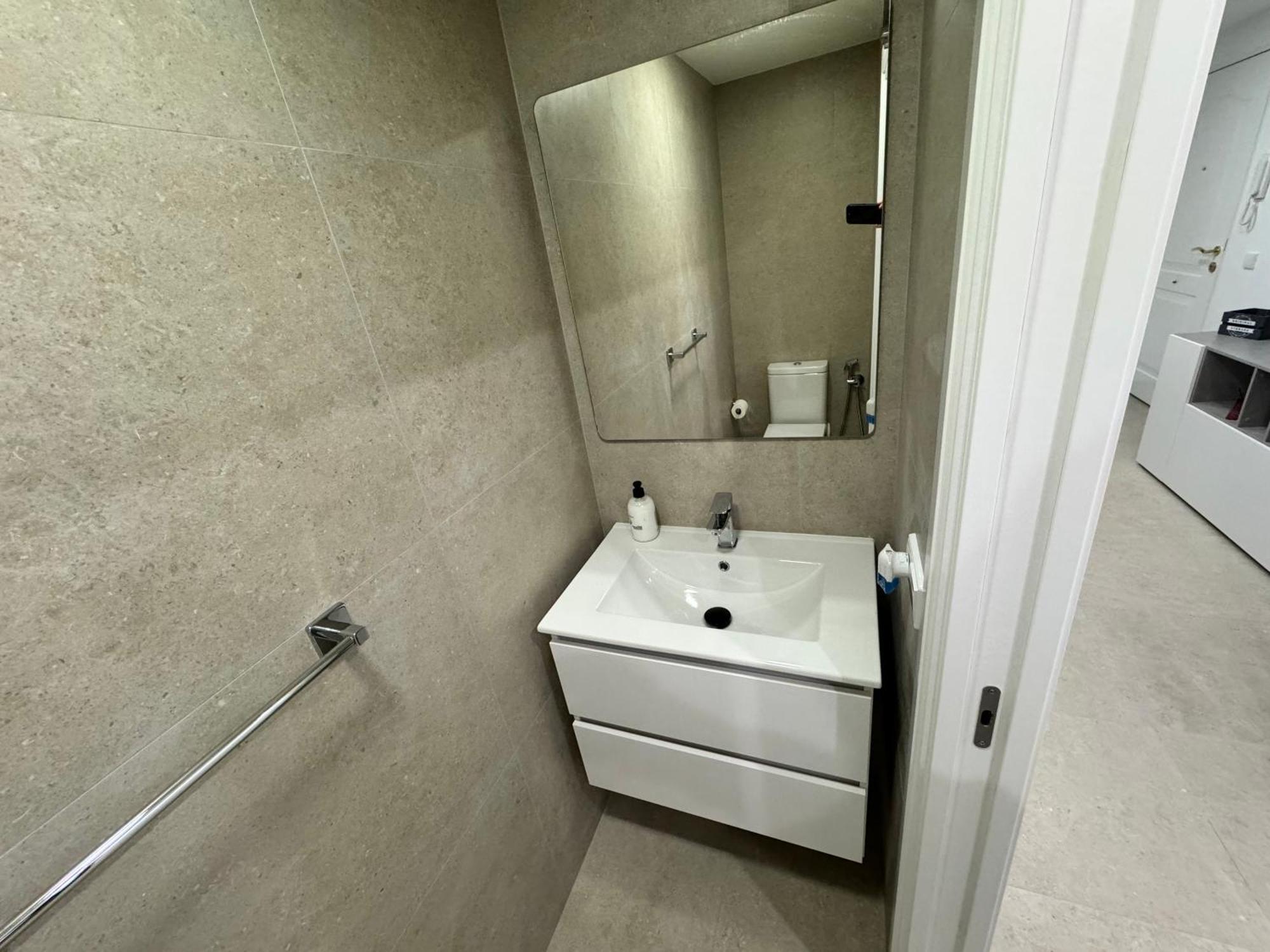 Piso Nuevo Al Lado Del Mar Apartment *
