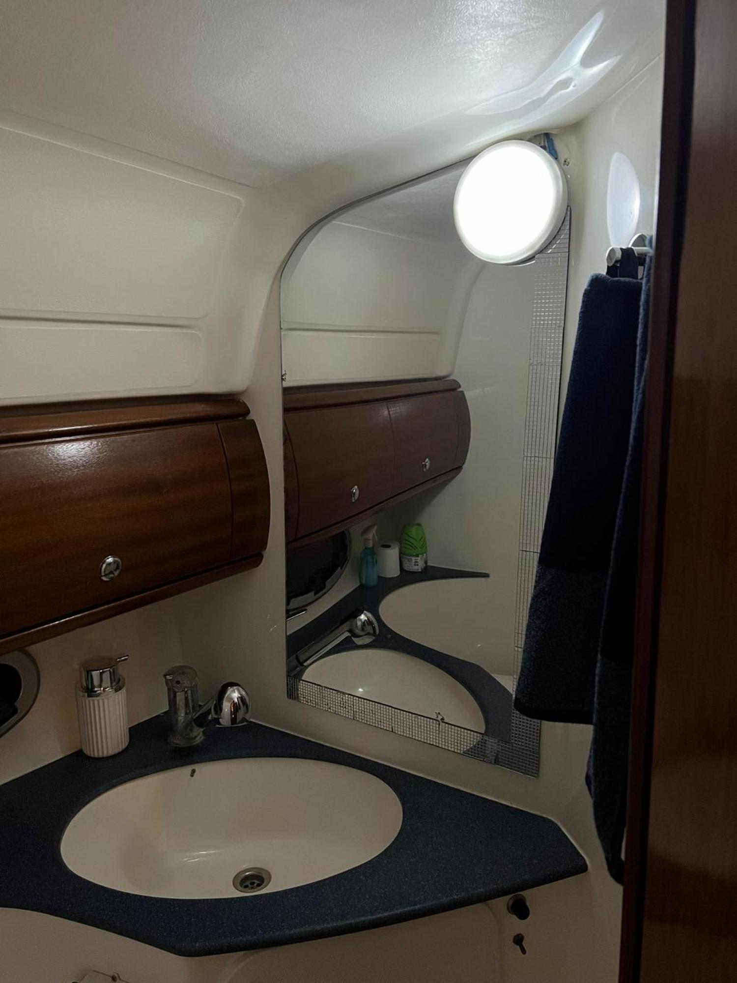 Botel Maser Ii