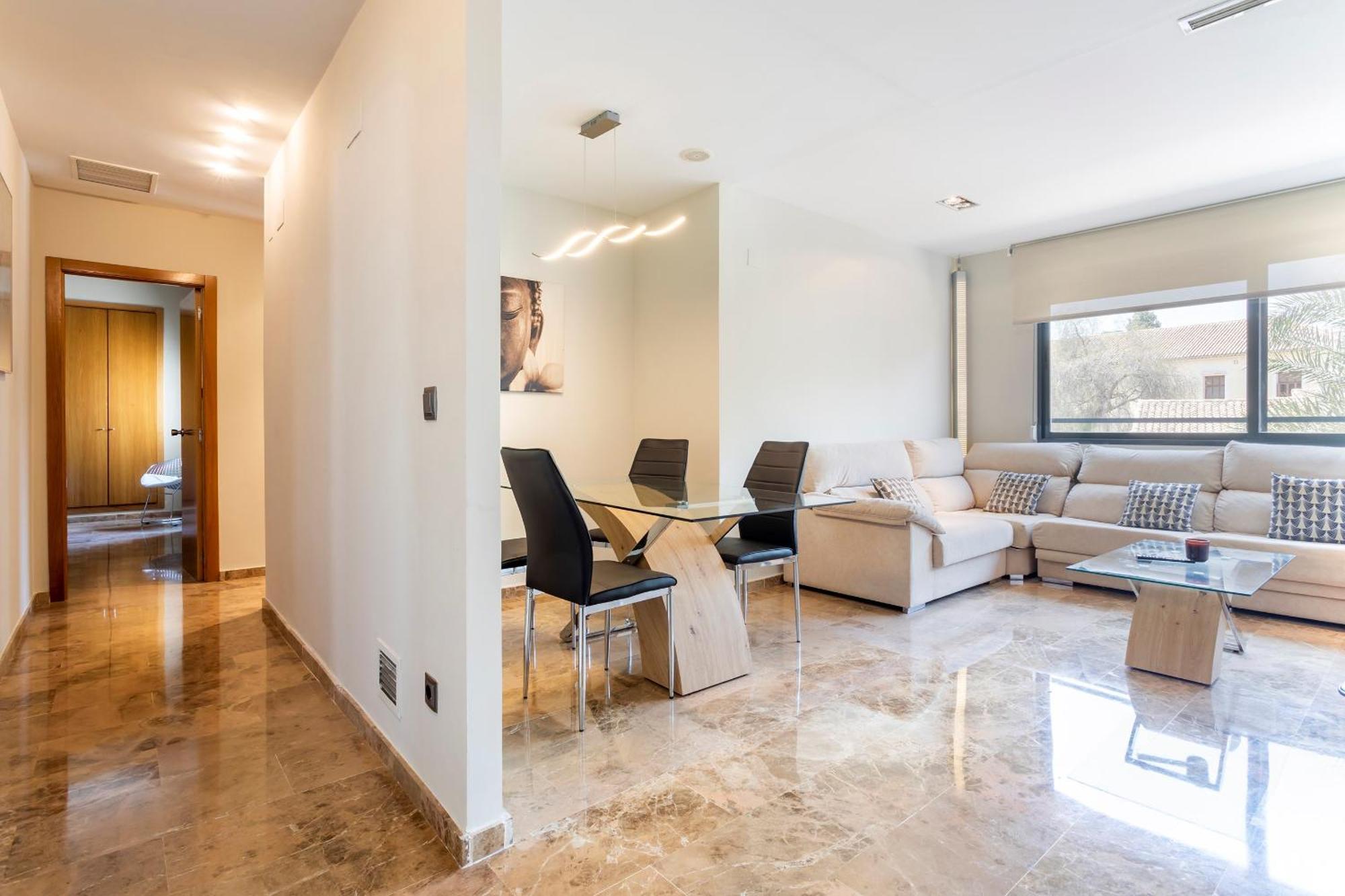 Exclusive Museum Apartment *