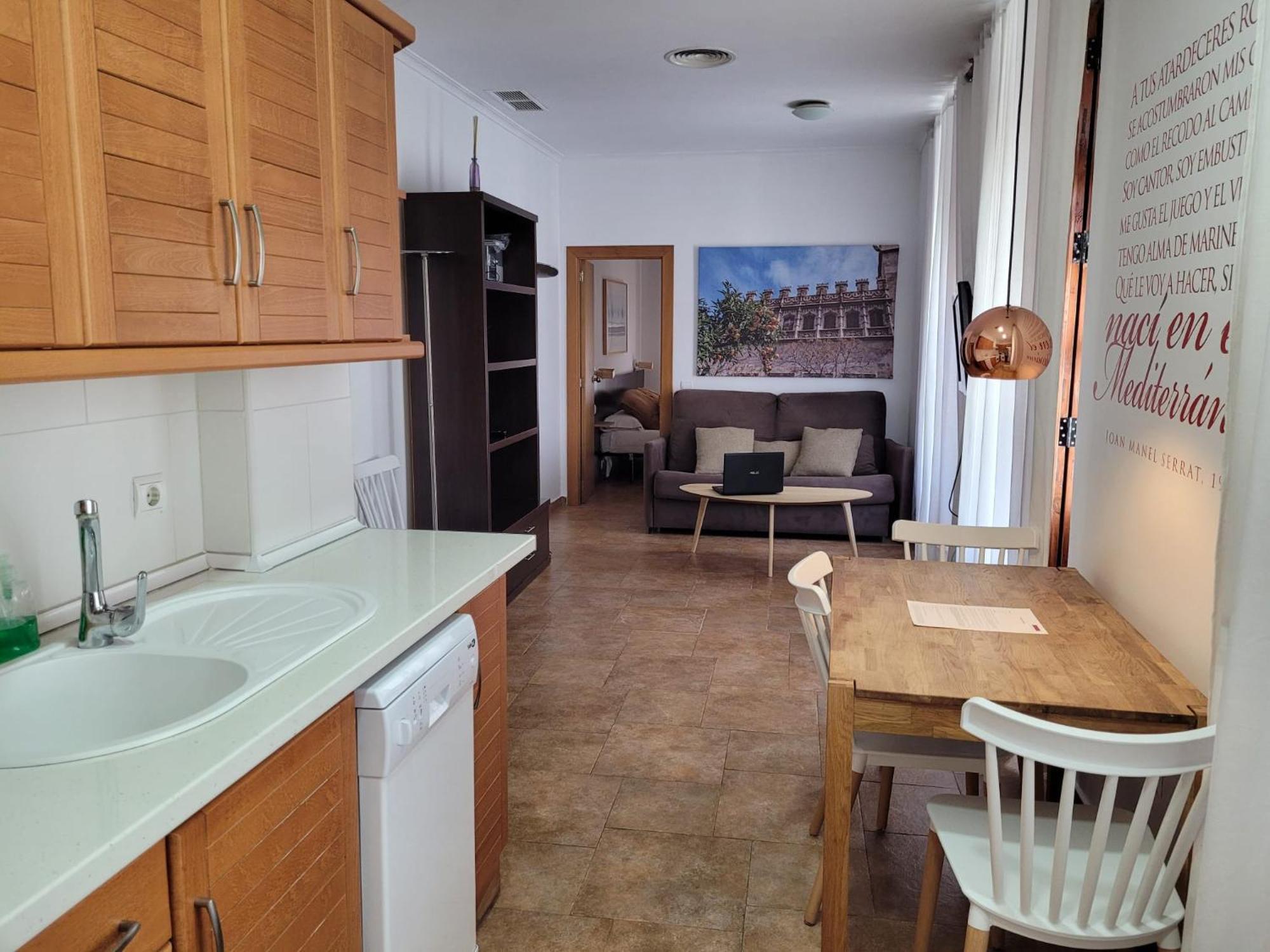Living - Merced Apartment *