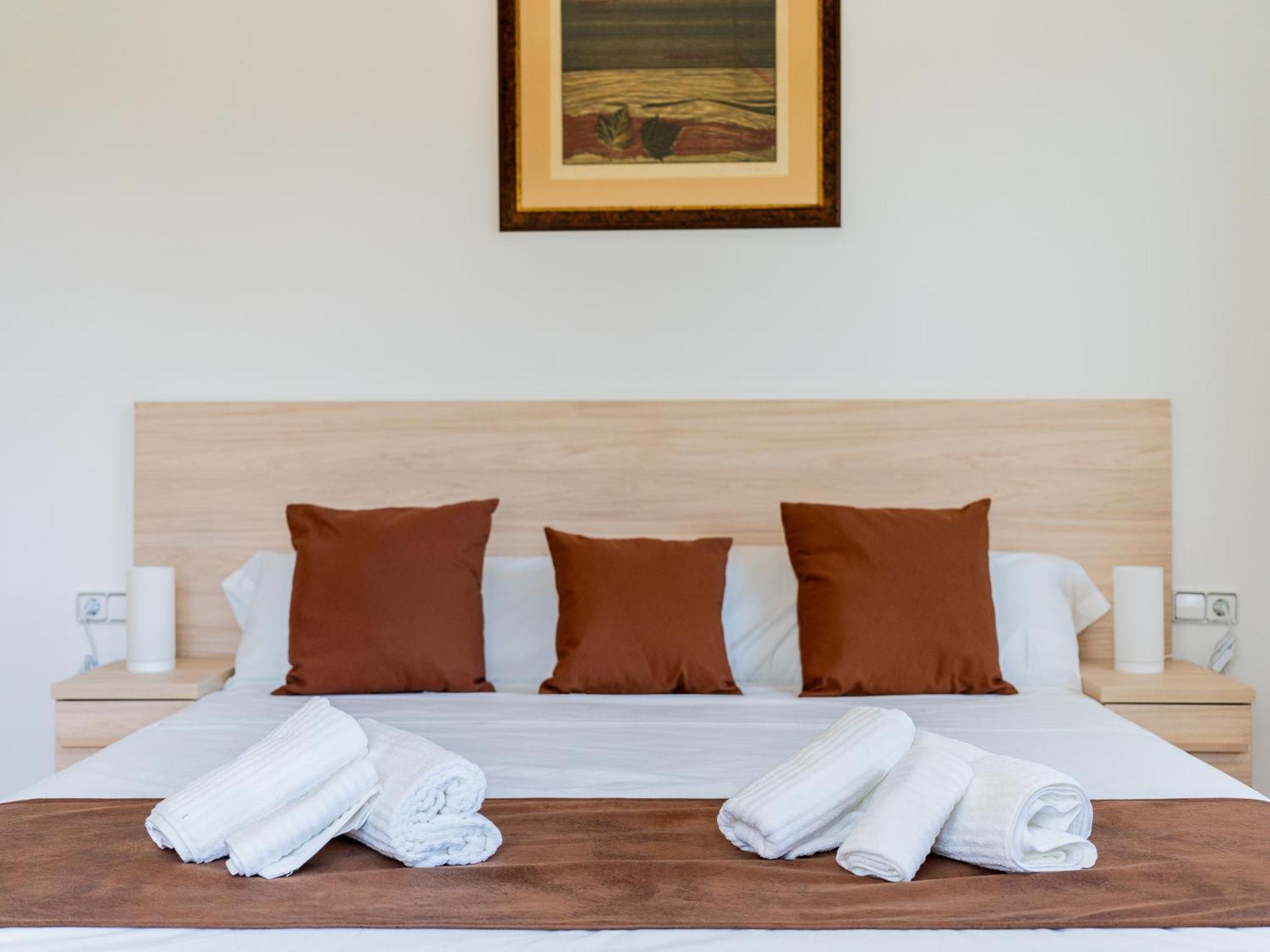Con Piscina, Jardin Y Aire Acondicionado En La Eliana-l'eliana * Valência