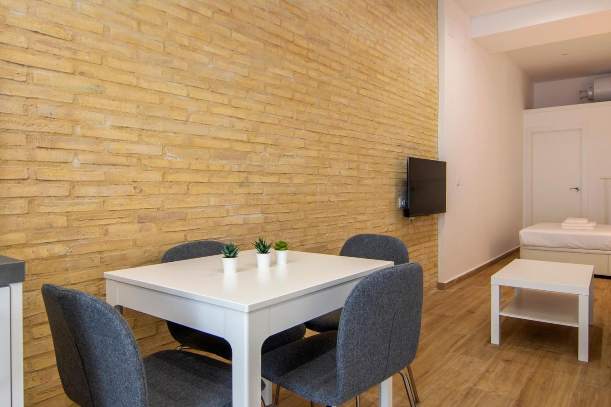 Vlc Host- Fray Pedro Apartment
