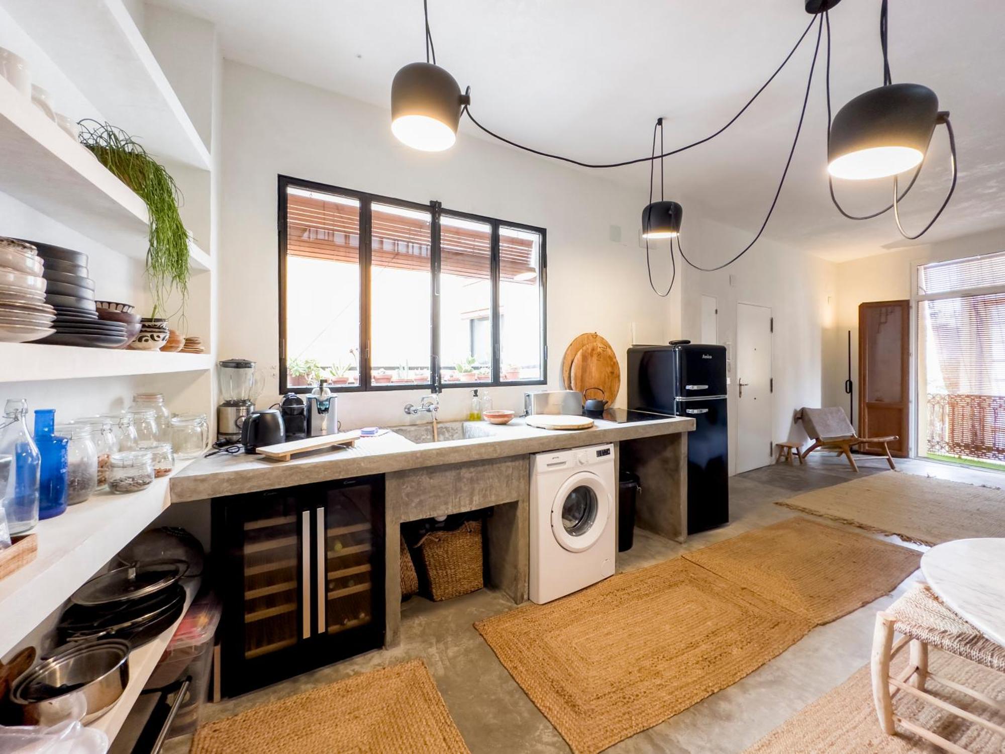 Serranos Apartment