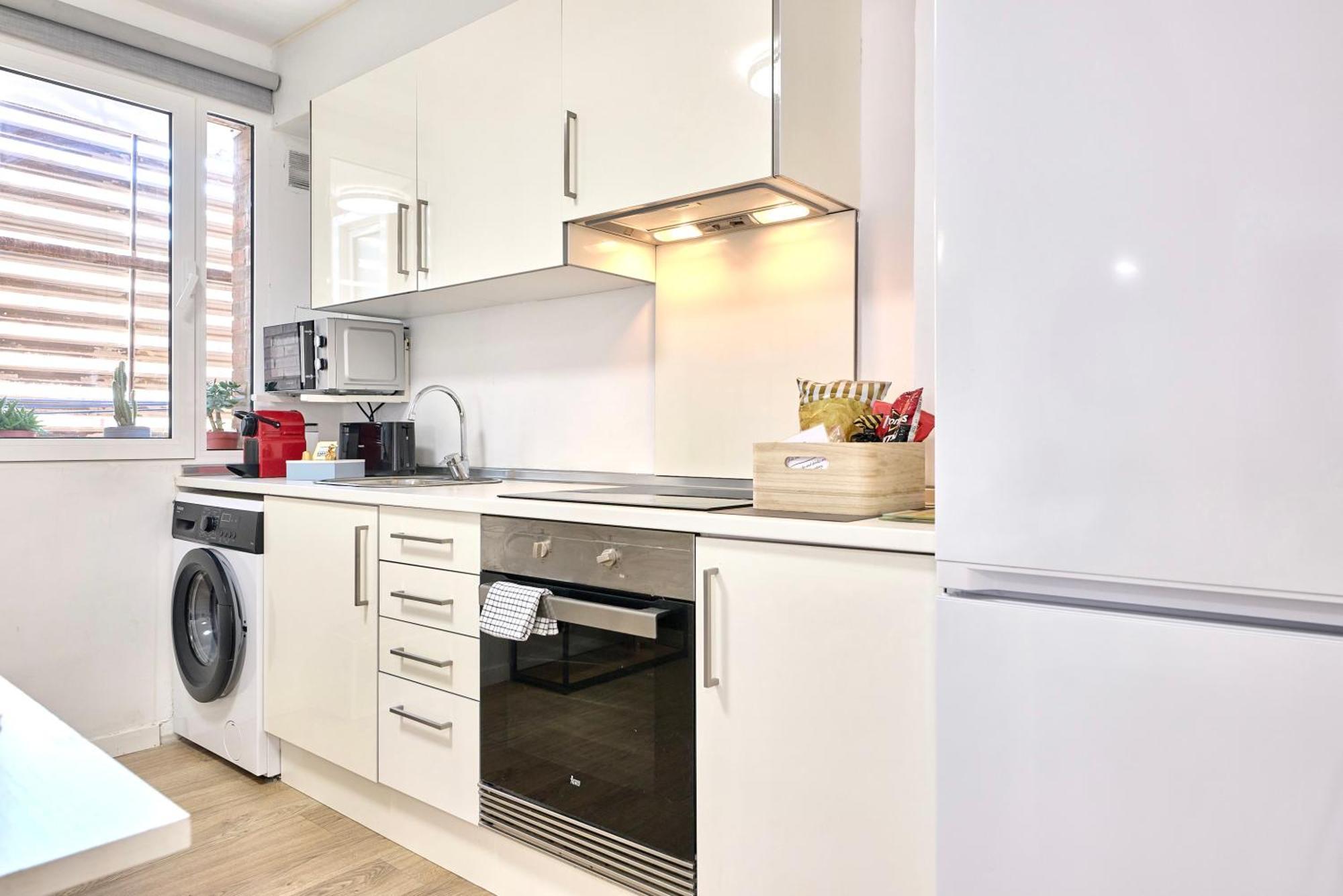 Apartment Spacious, Sunny Flat By Of Arts & Sciences