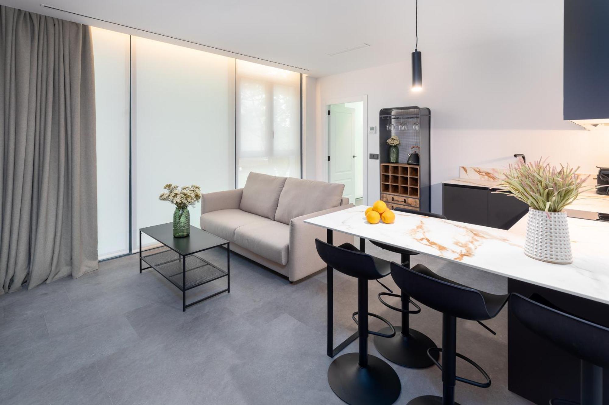 Apartment Calatrava By Alma Valencia