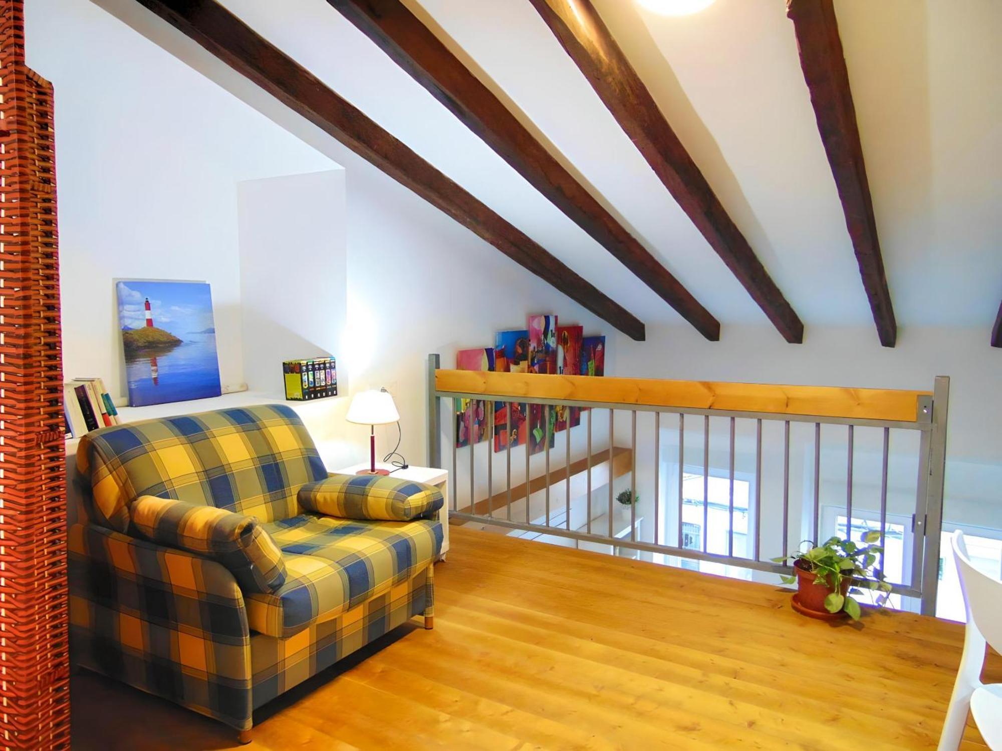 Casita Con Terraza En Cabanyal *