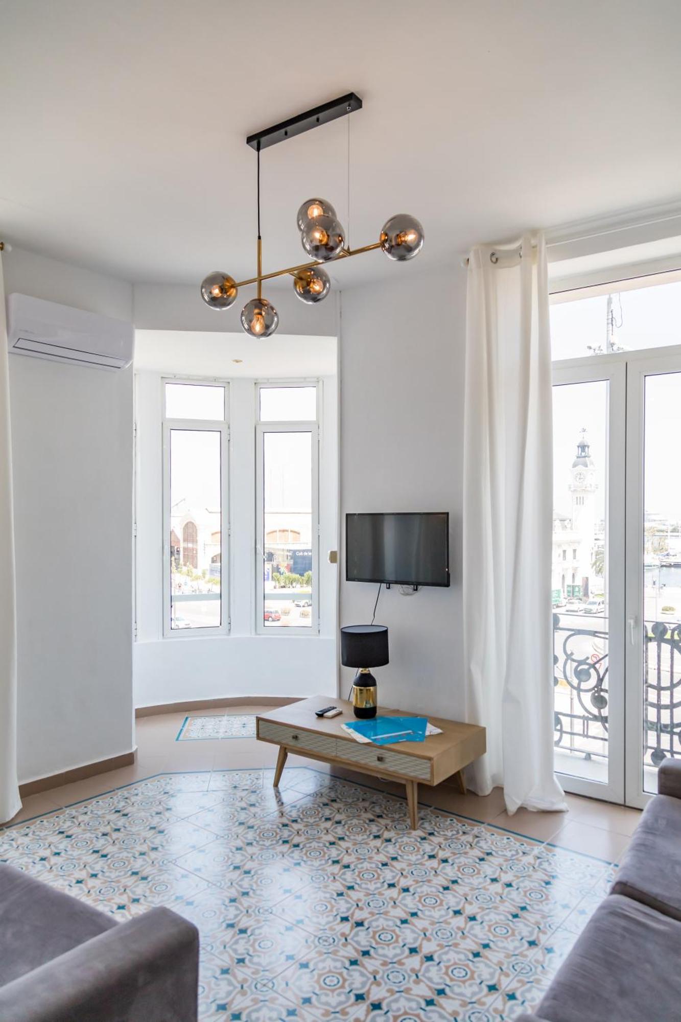 Travel Habitat Port Valencia. Apartamento Valencia