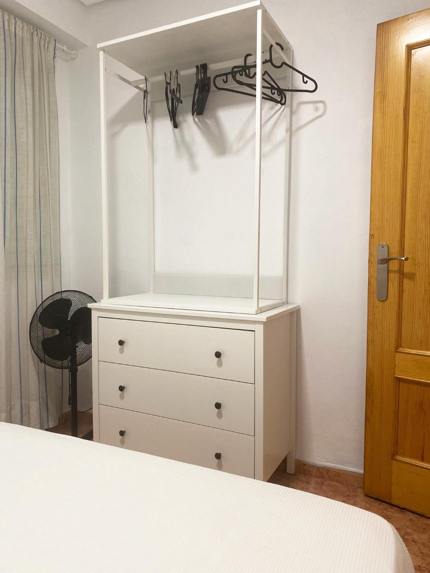 In Spacious Flat In *