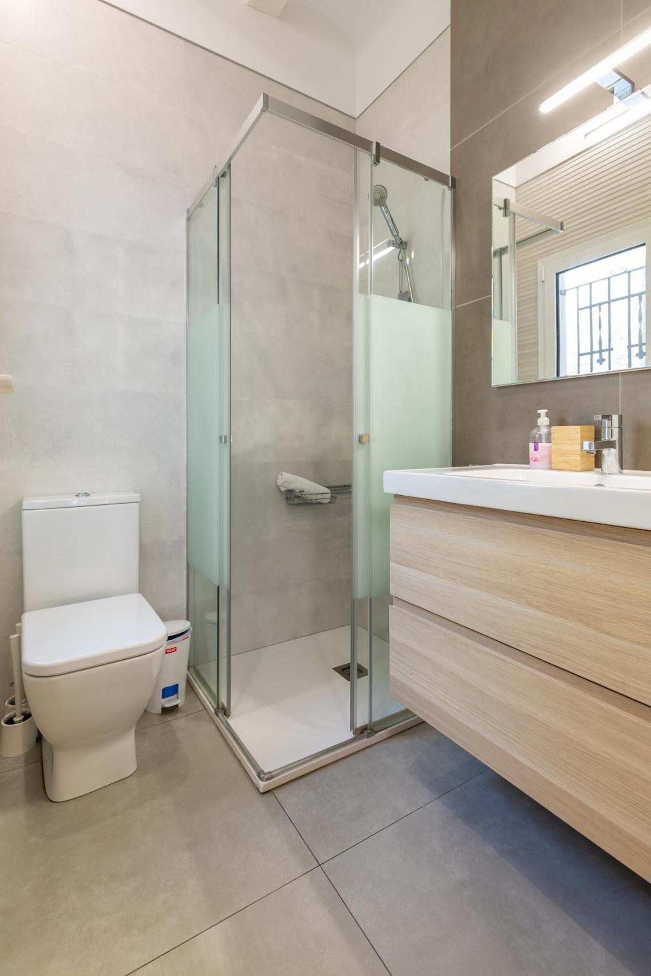 Apartup Arenas *