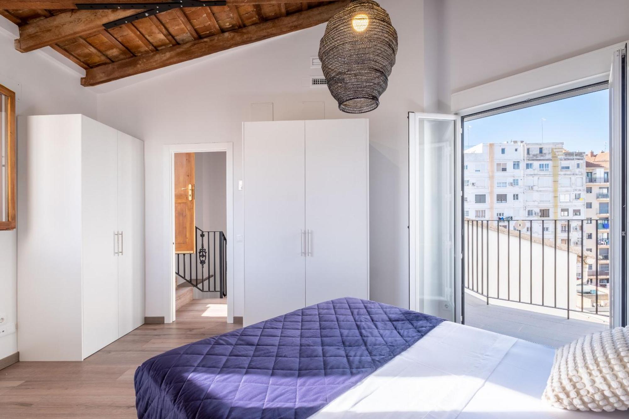 Spacious Penthouse With Massive Terrace Apartment *