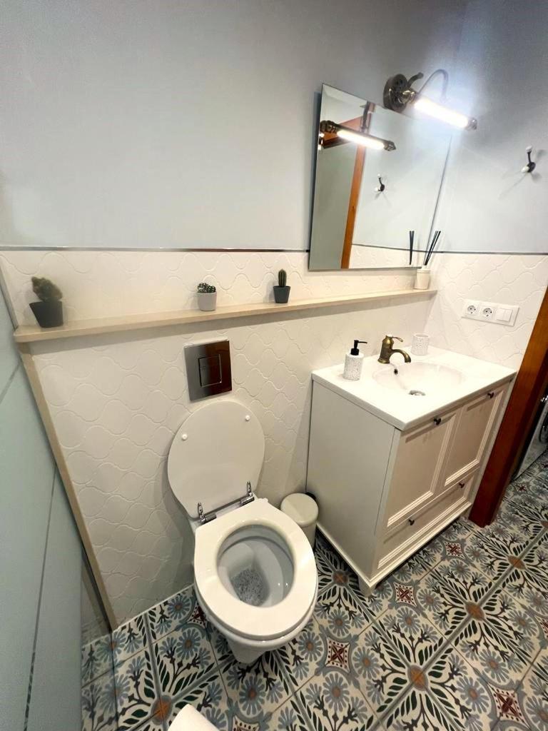 Apartment Esmeralda With Free Private Underground Parking Valencia