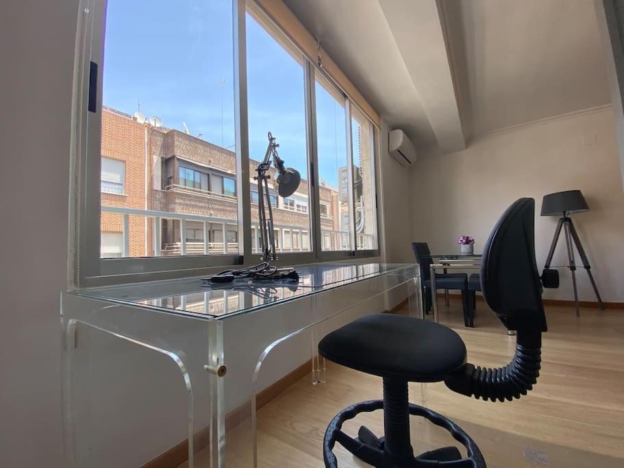 Executive Style Near Downtwon Apartment