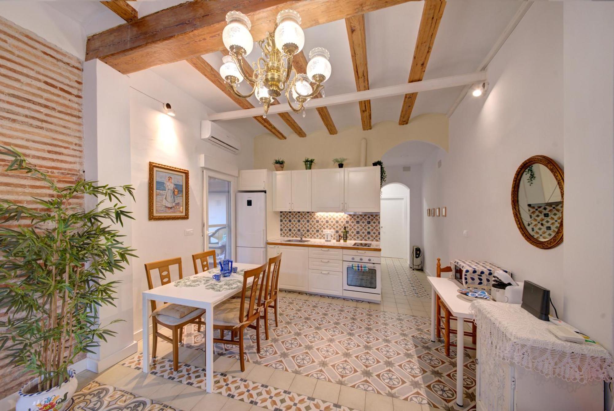 Appartement With Pool By The Beach *