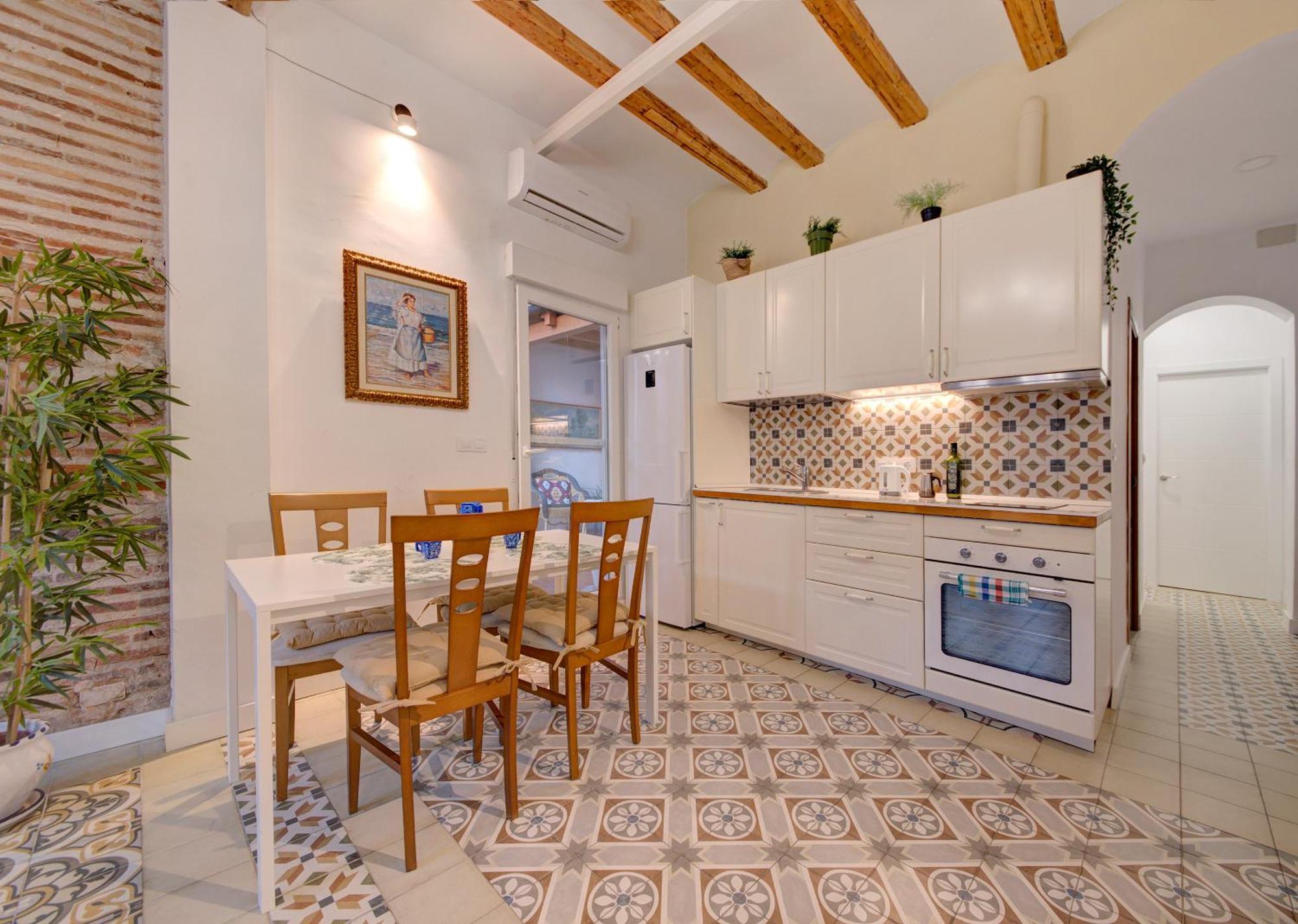 Appartement With Pool By The Beach