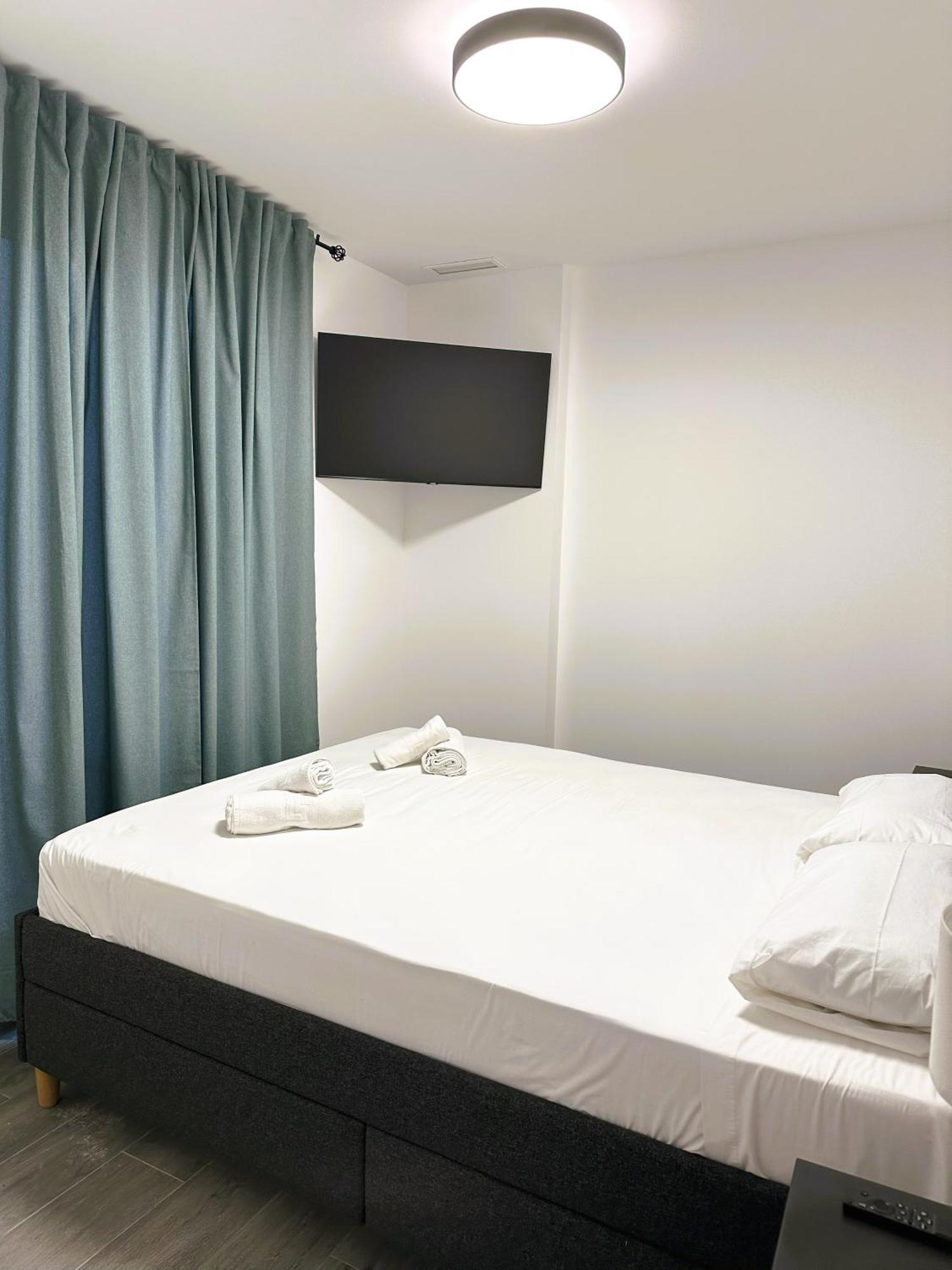 Esteve Silence Apartment *