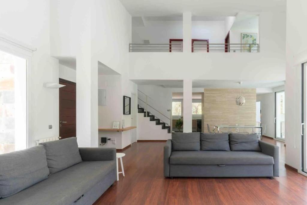 Calma Villa. De Lujo, Jacuzzi Y Piscina Apartment