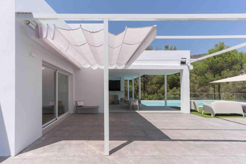 Calma Villa. De Lujo, Jacuzzi Y Piscina Apartment Valencia