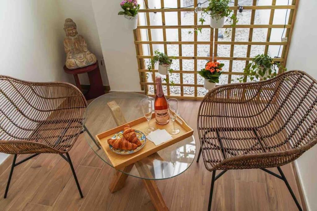 Apartment Chic Avec Terrasse, Lumineux Et Calme 1 *