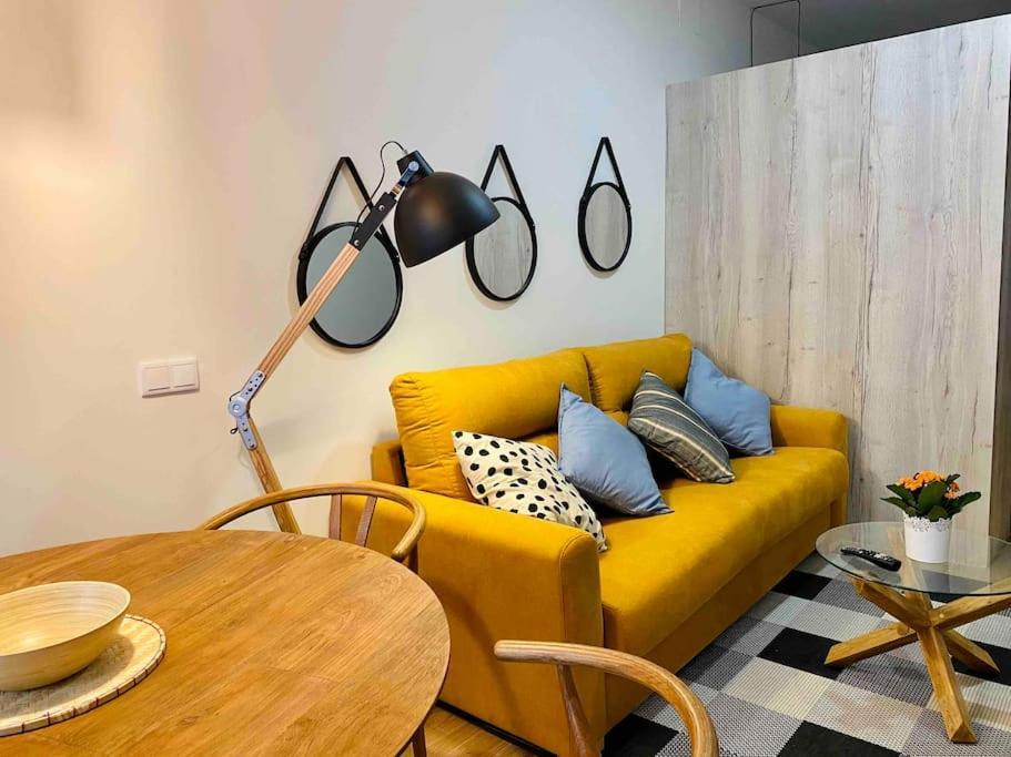 Apartment Chic Avec Terrasse, Lumineux Et Calme 1 *