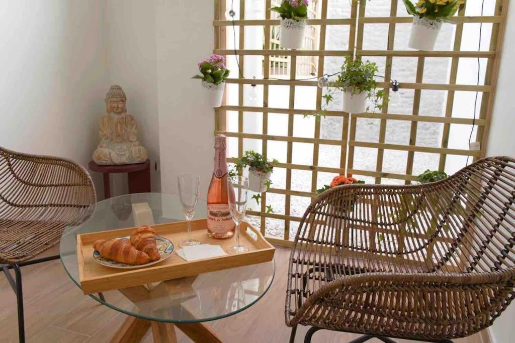 Chic Avec Terrasse, Lumineux Et Calme 1