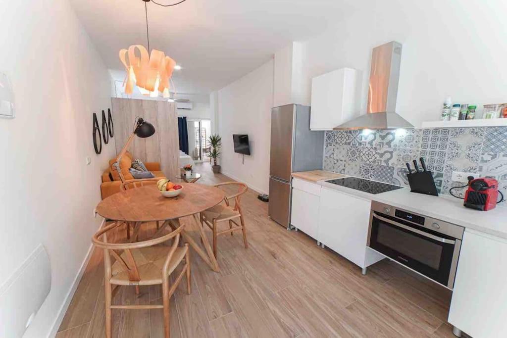 Chic Avec Terrasse, Lumineux Et Calme 1