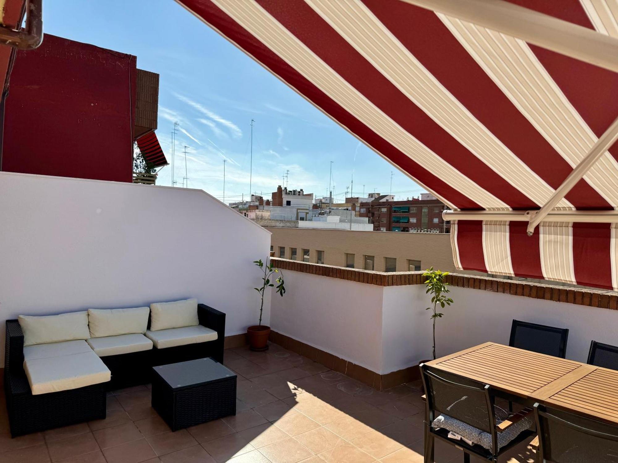 Your Long Attic In Valencia