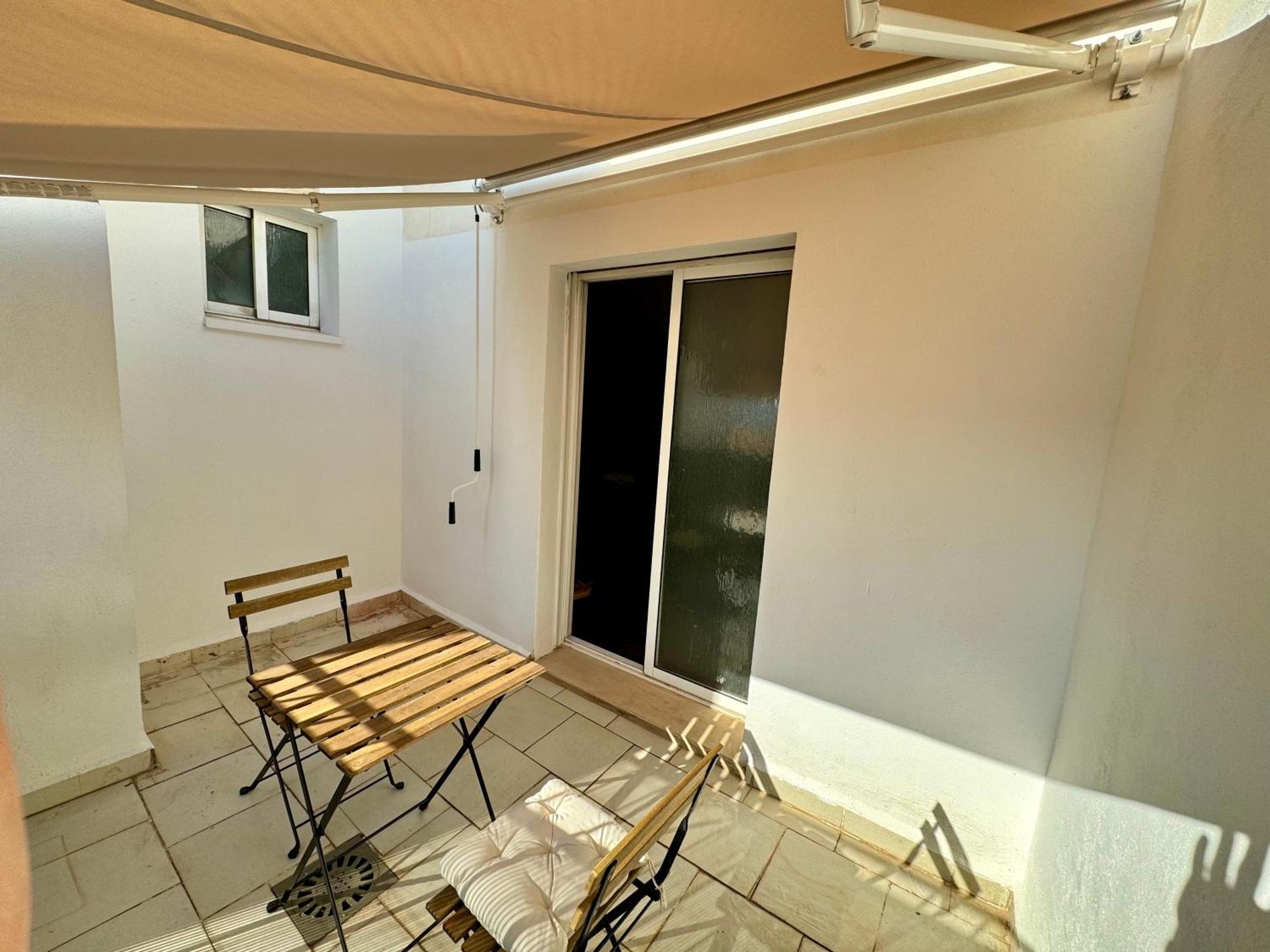 Your Long Attic In * Valencia