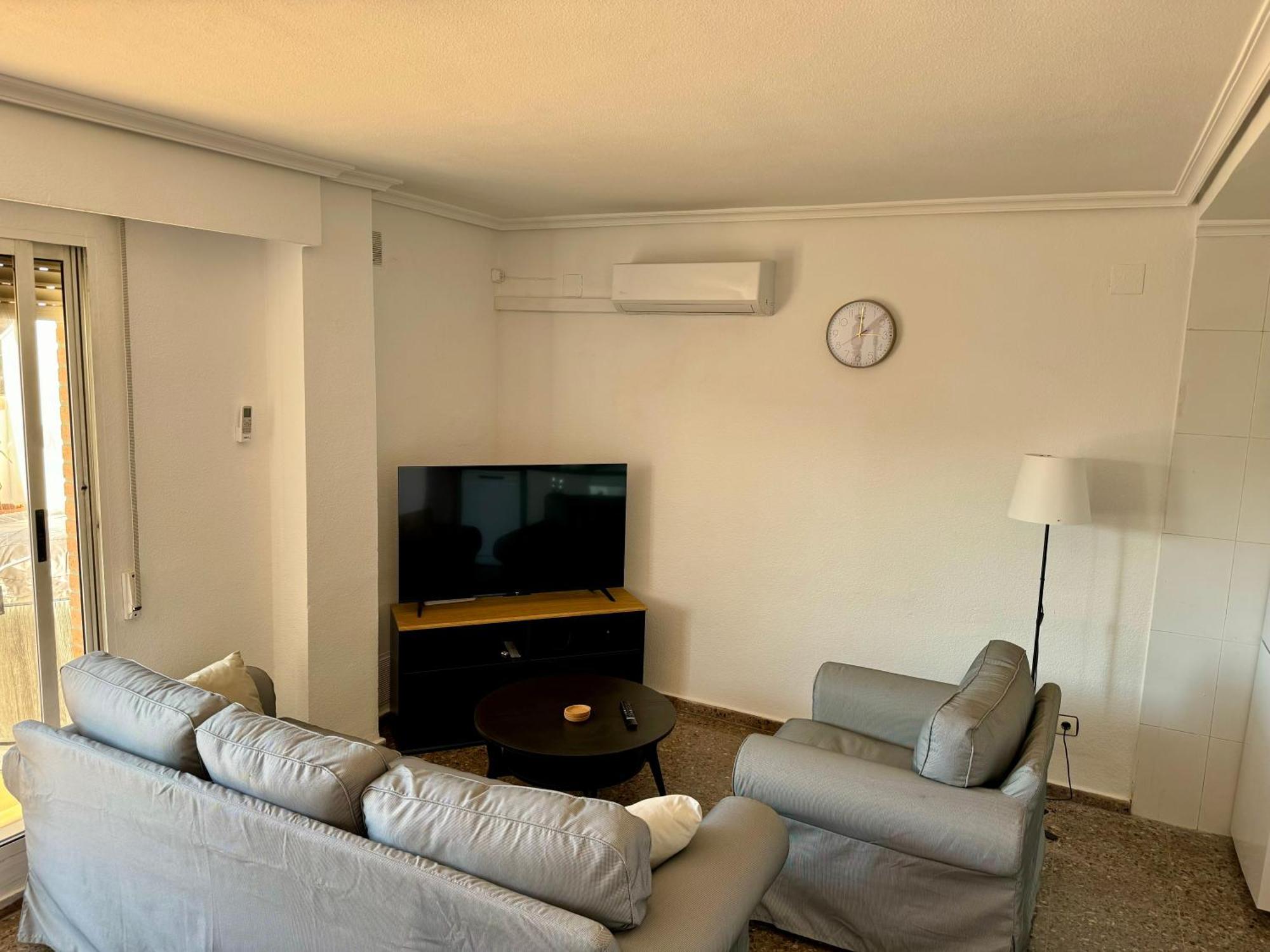 Your Long Attic In * Valencia