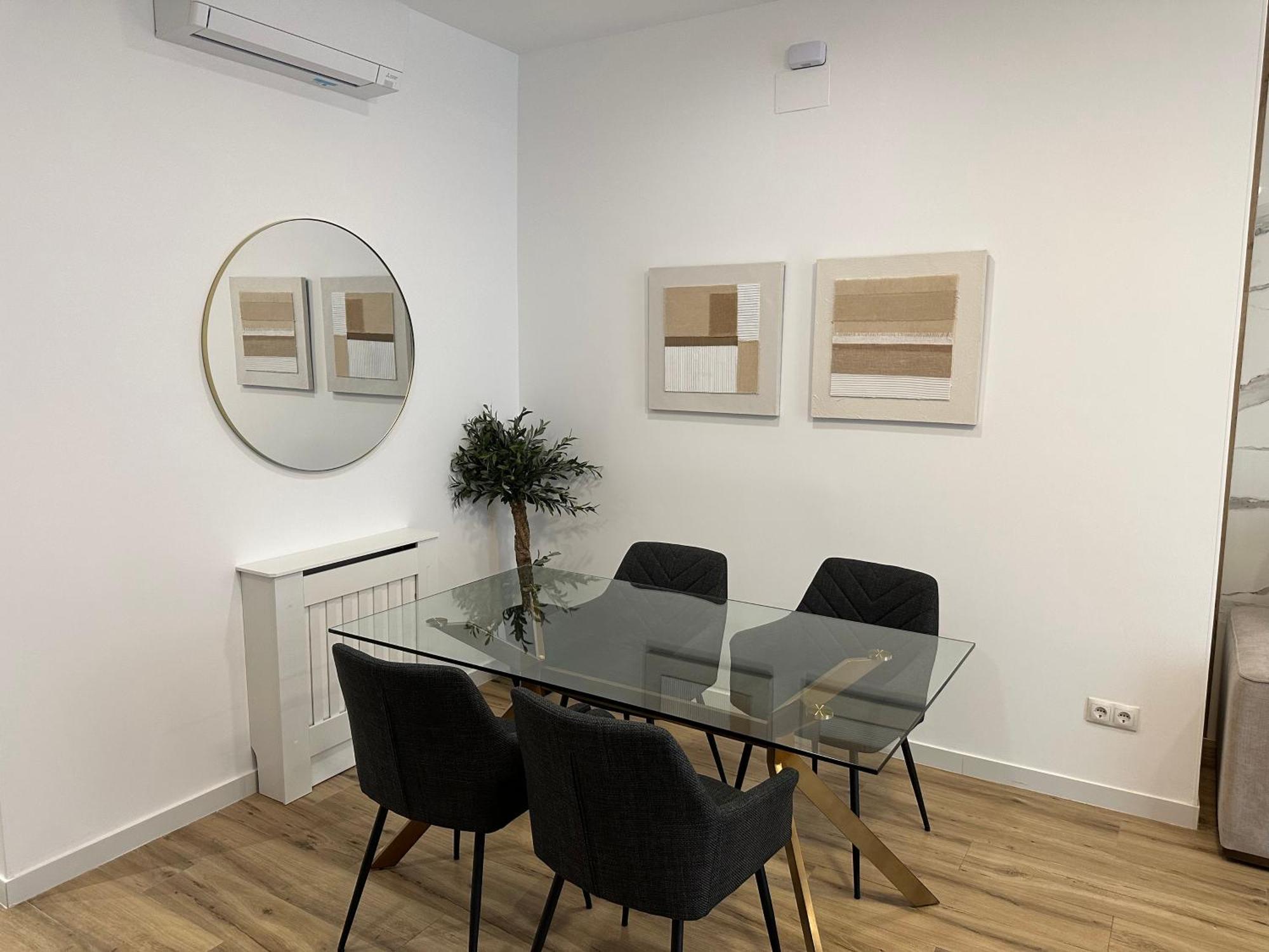 Valdeolivas Apartment