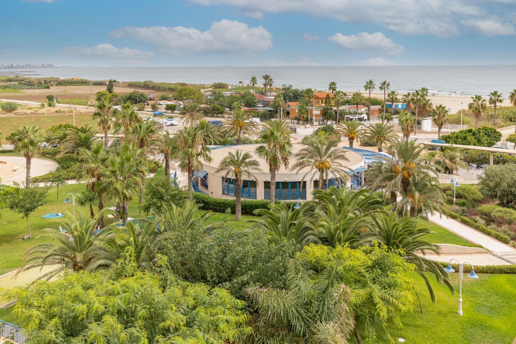 75 Metres Away Playa A 75 Metros * Valencia