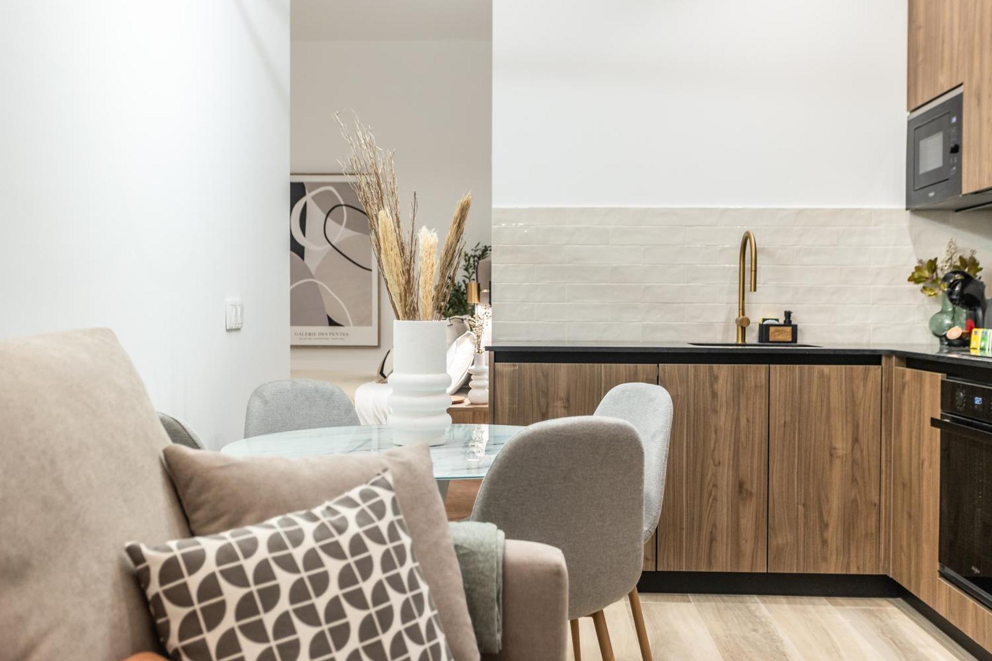 Apartment Deluxe - Aiora