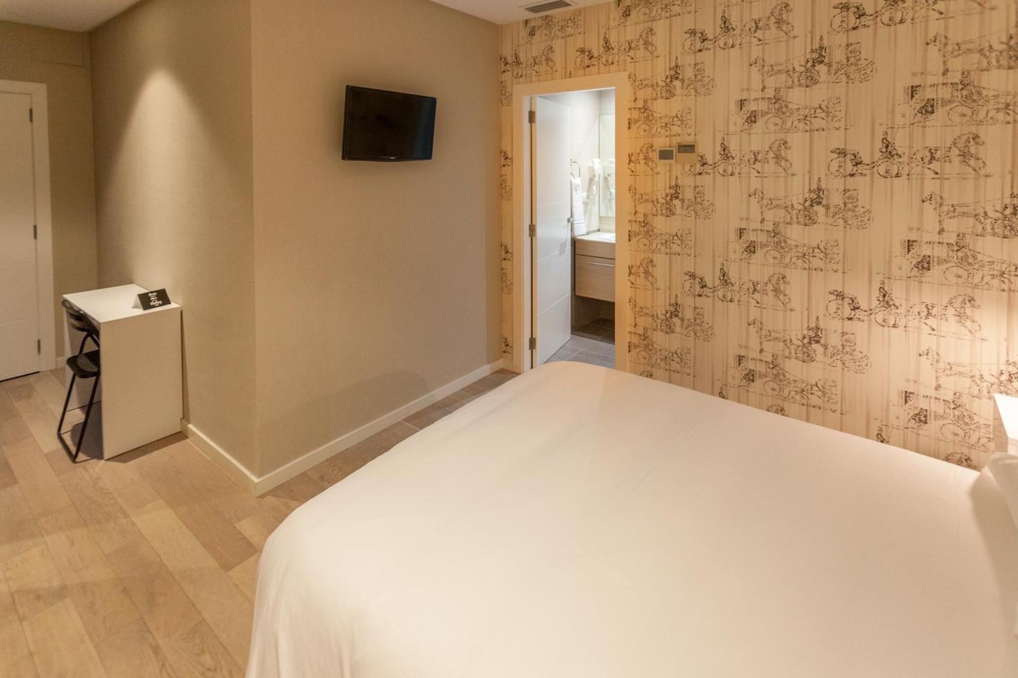 Guest house Host & 3*