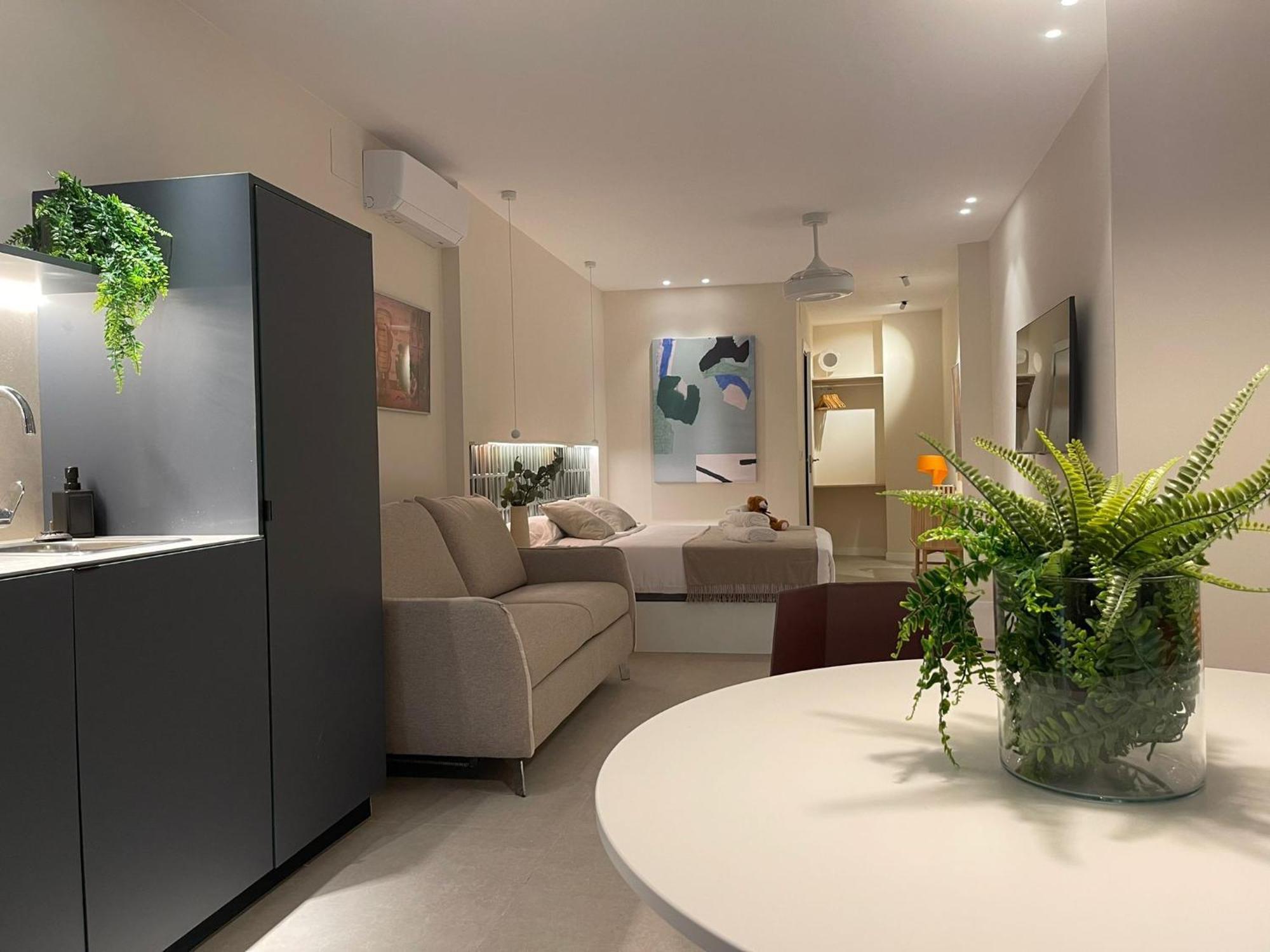 Apartment Osito Hub - Pintor Nicolau Valencia