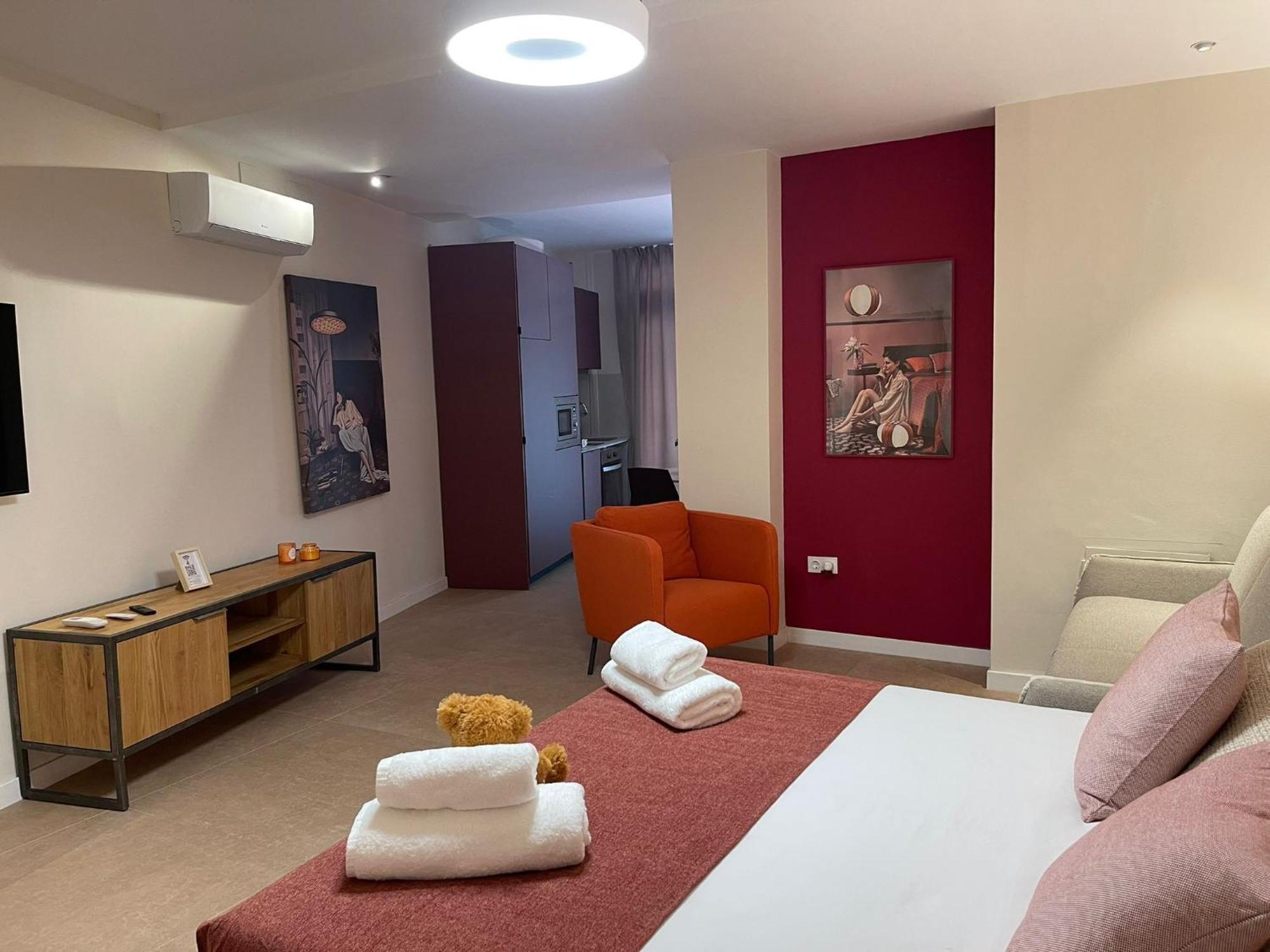 Apartment Osito Hub - Pintor Nicolau Valencia