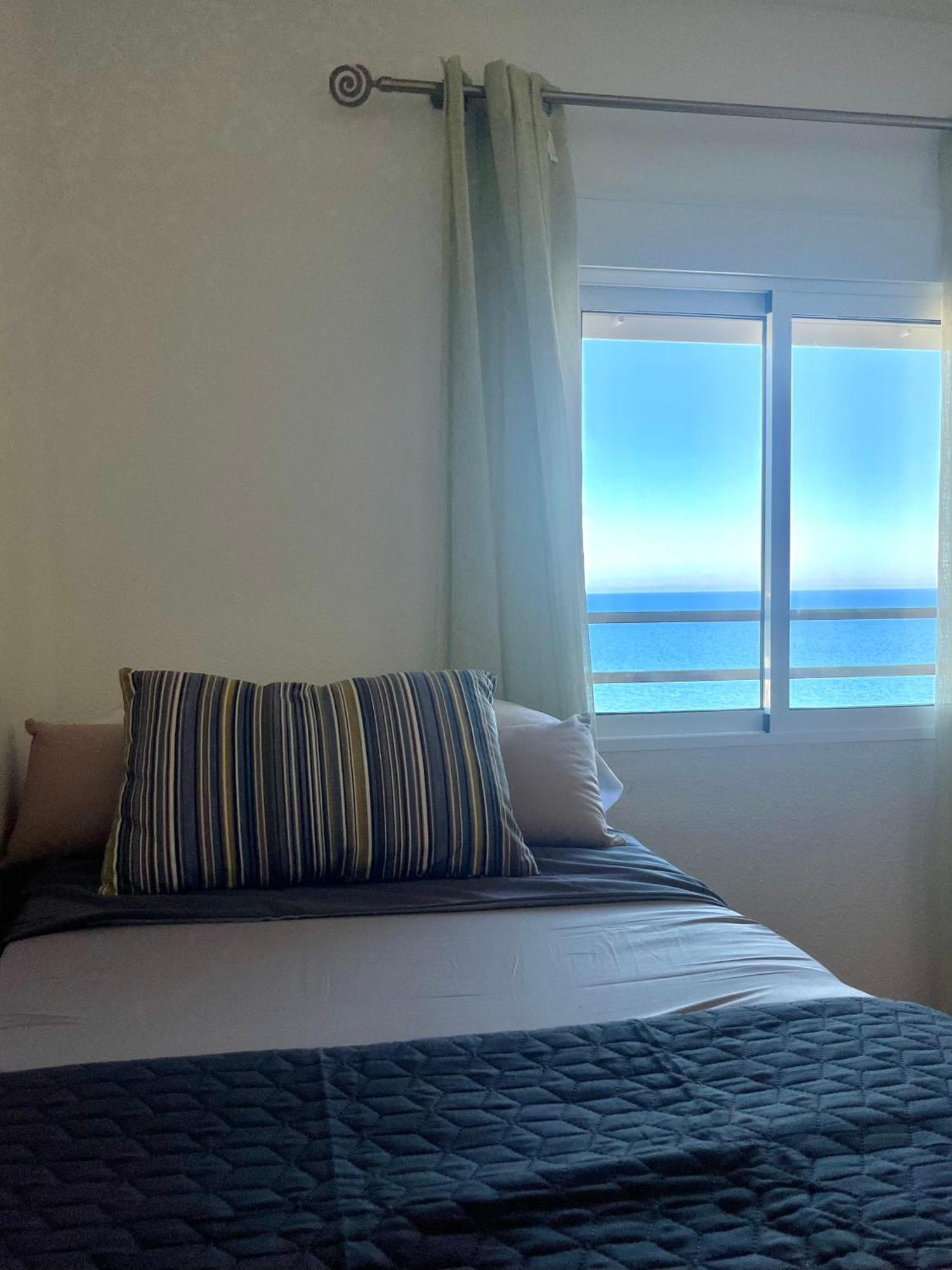 Apartamento En Primera Linea De La Playa A 15 Minutos De La Ciudad De Valencia