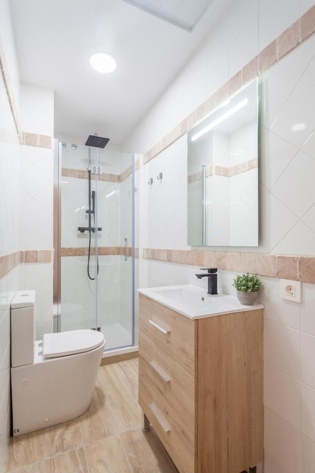 Loft Reformado Y Soleado Junto Al Mercado Appartement *