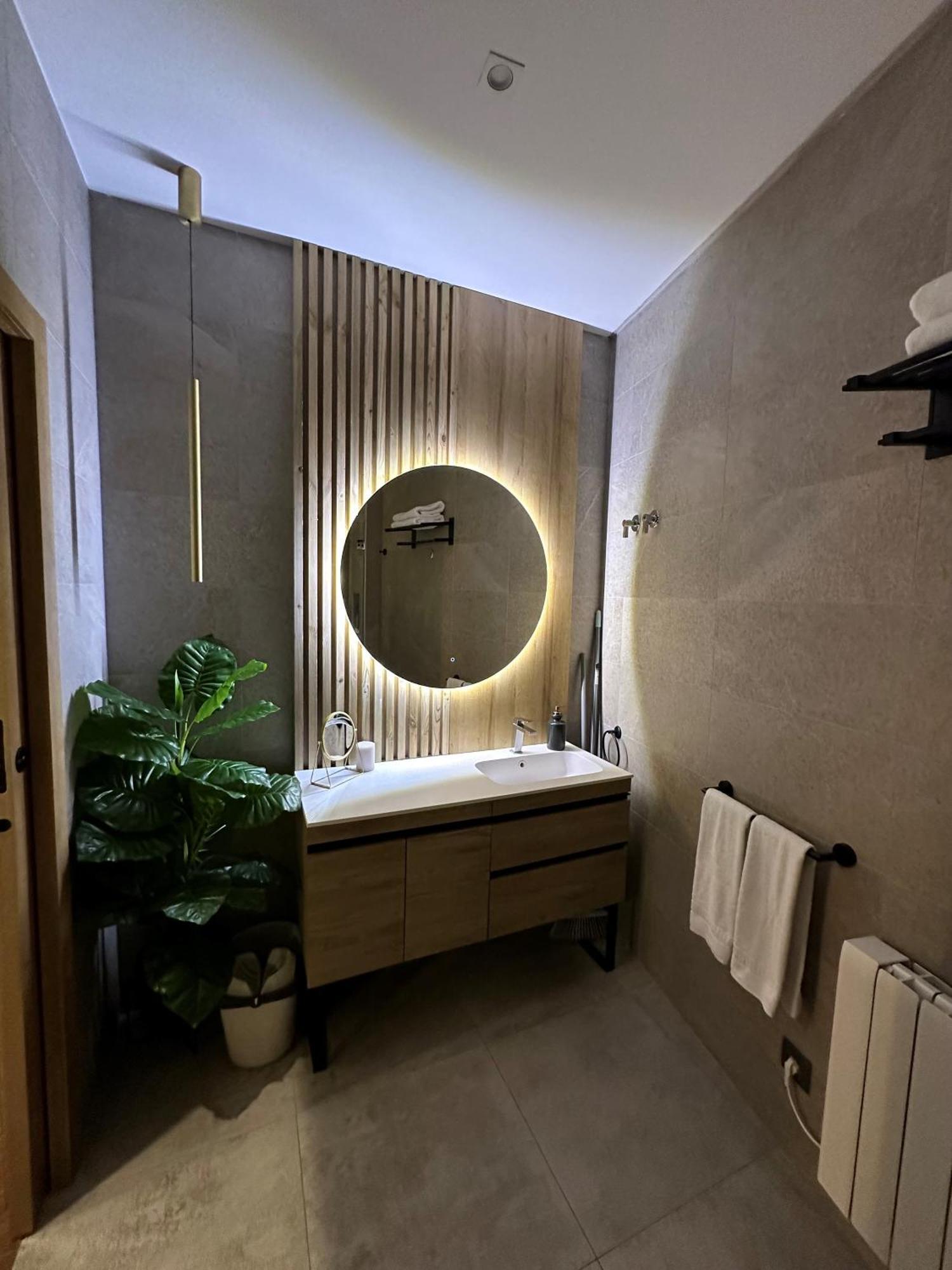 Fabulosa Vivienda Nueva A Un Paso De Plaza Espana * Valencia
