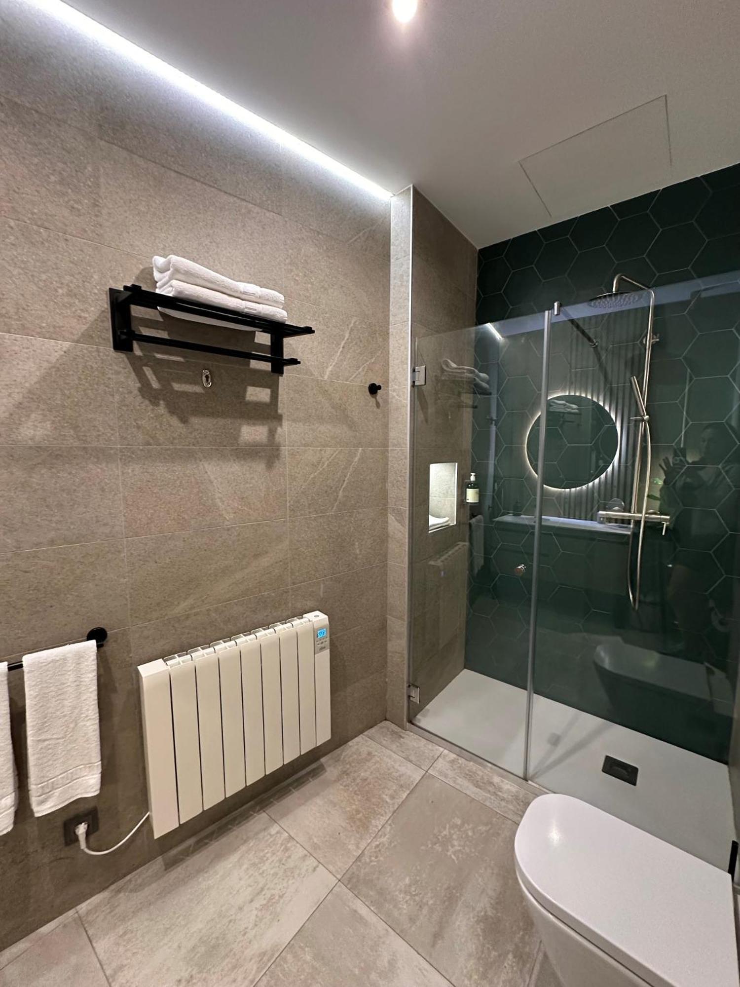 Fabulosa Vivienda Nueva A Un Paso De Plaza Espana Valencia