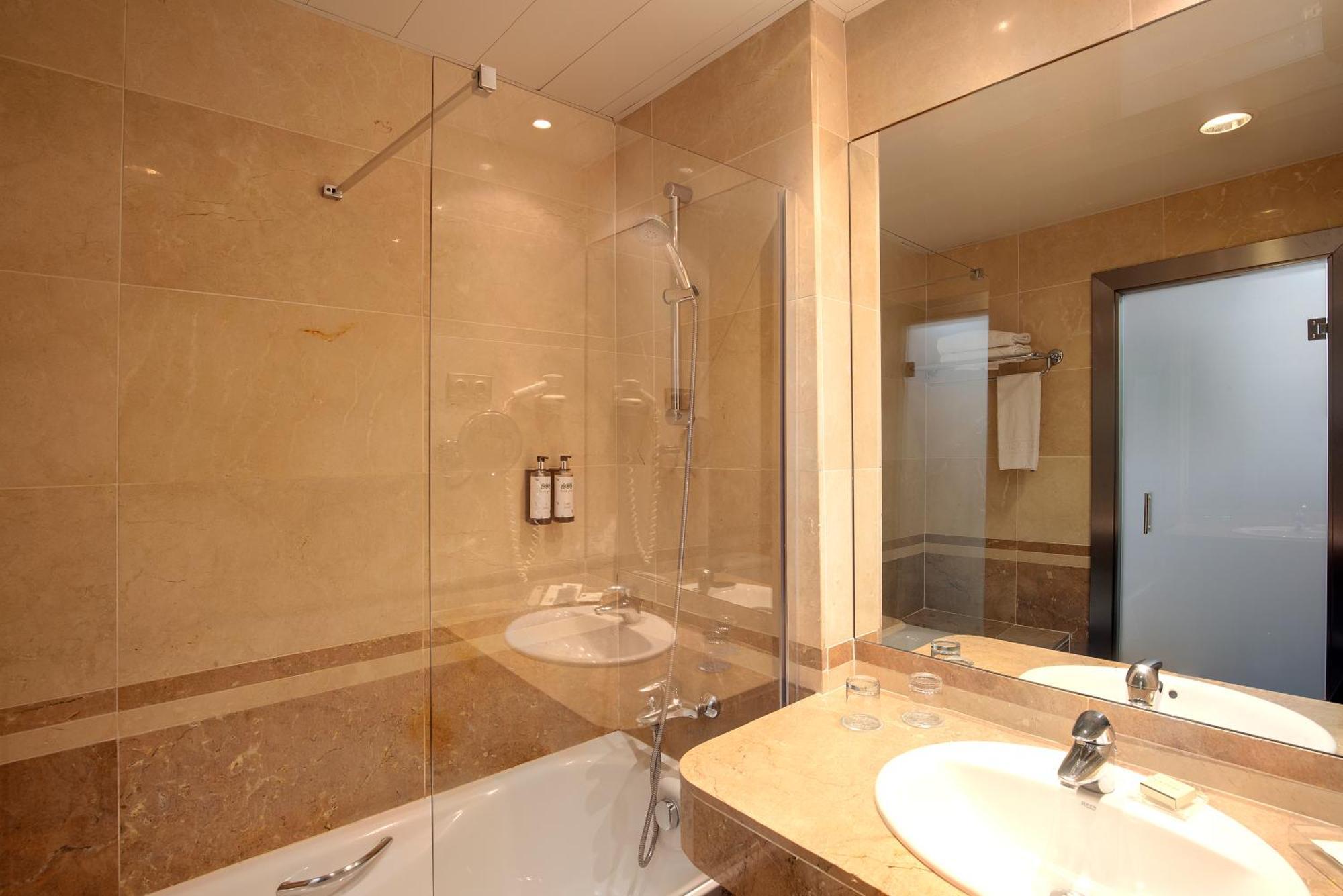 Catalonia Excelsior 4*