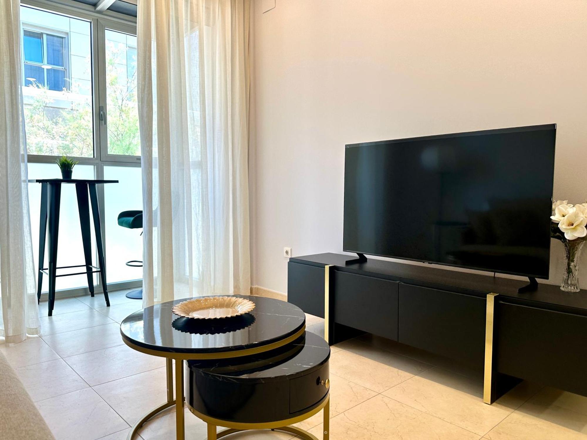 Reinapart Patacona Beachfront Seaview Apartment *