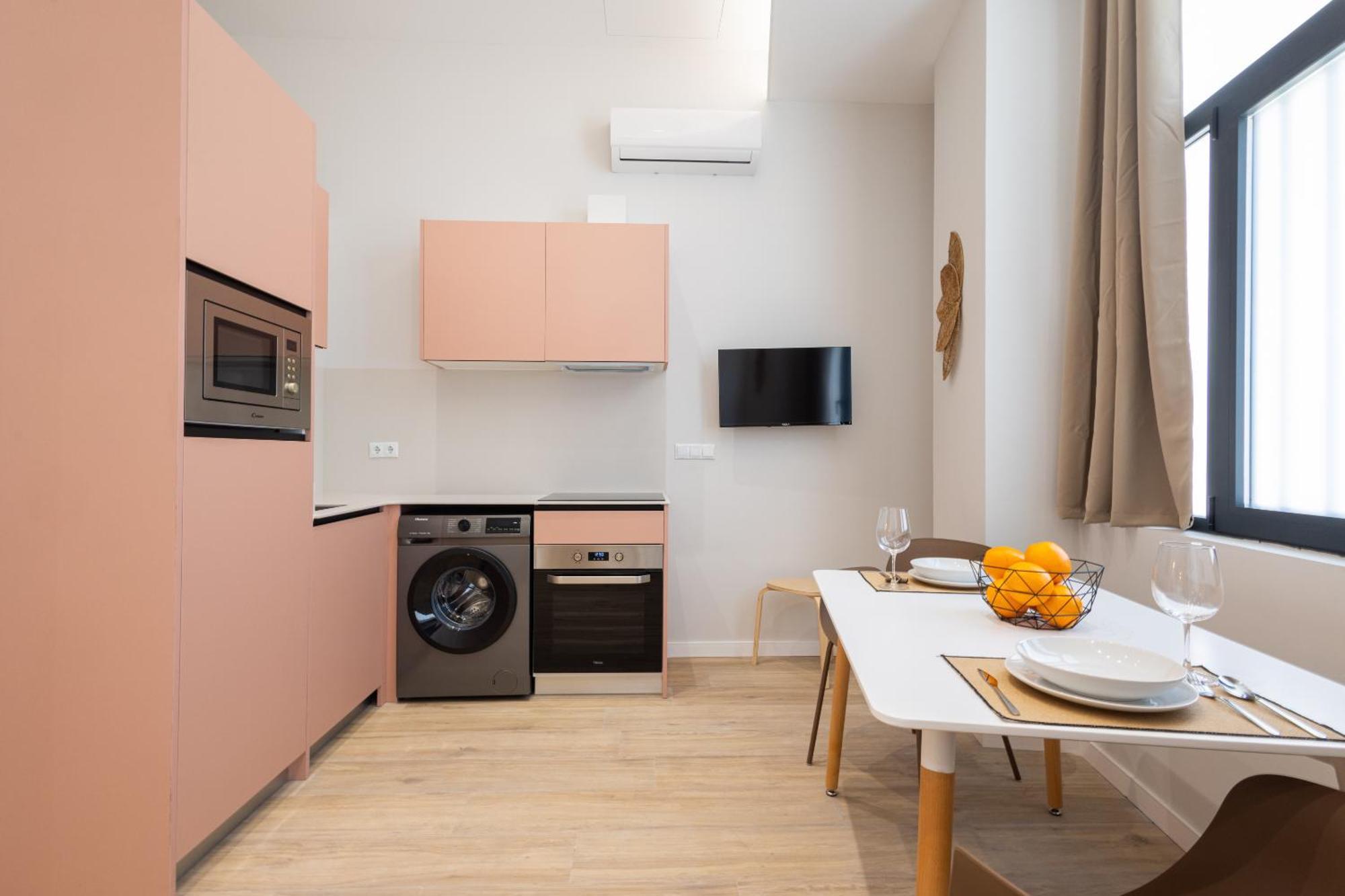Florit Flats - The Trafalgar Ii Apartment