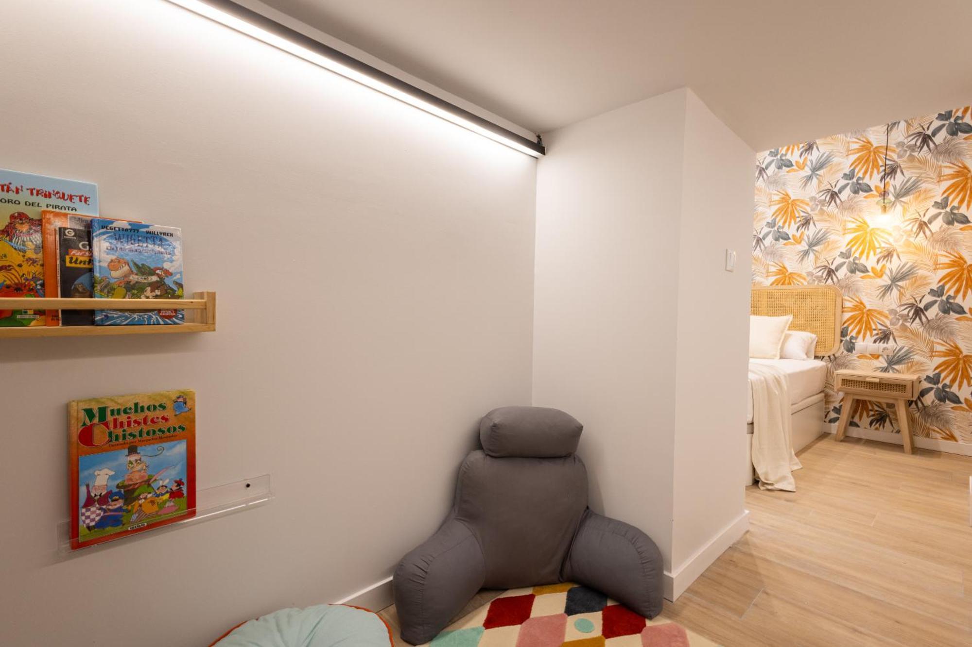 Florit Flats - The Trafalgar I Apartment