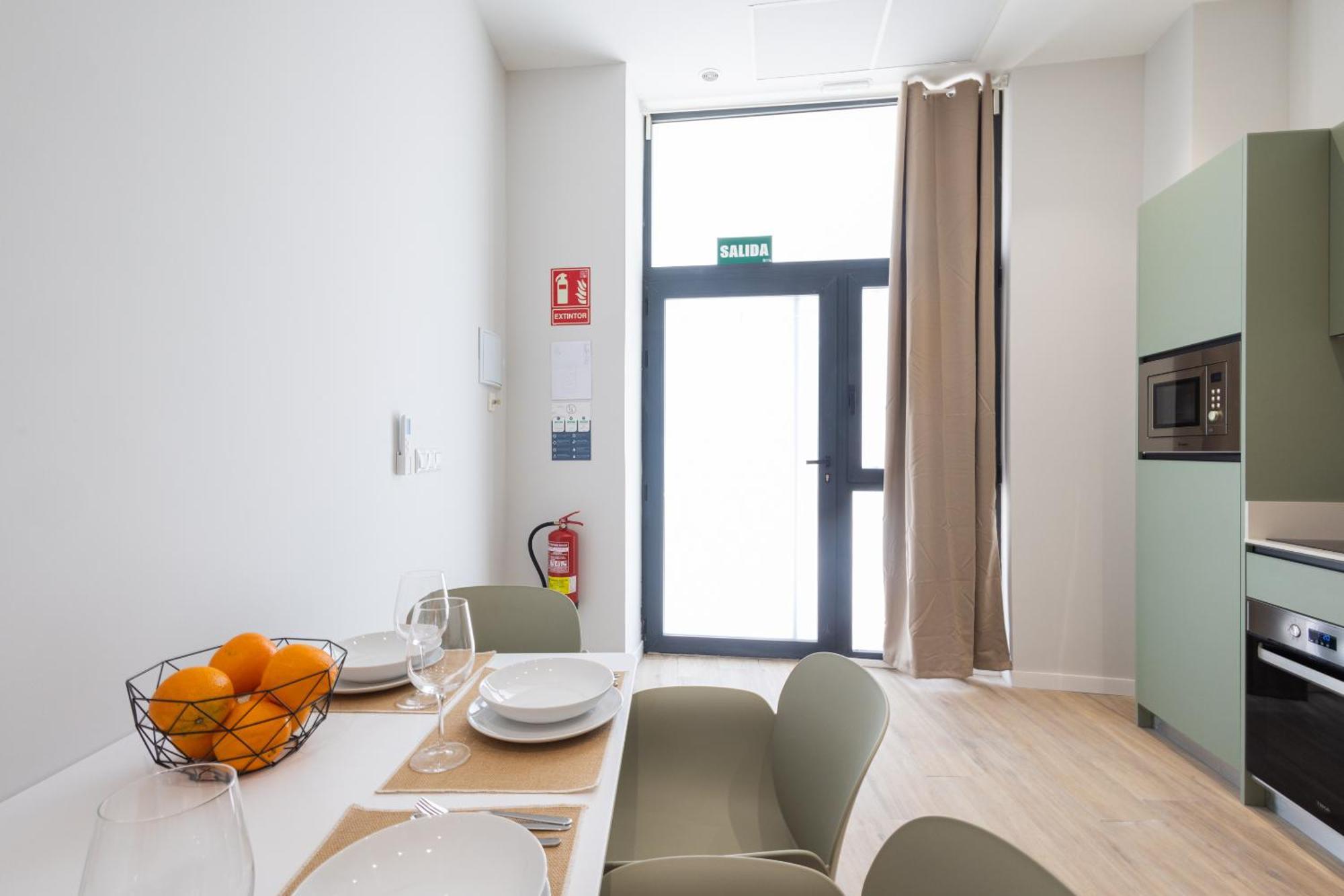 Florit Flats - The Trafalgar I Apartment