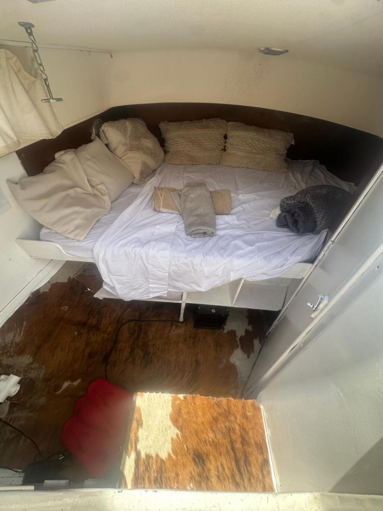 Botel Barco De Encanto