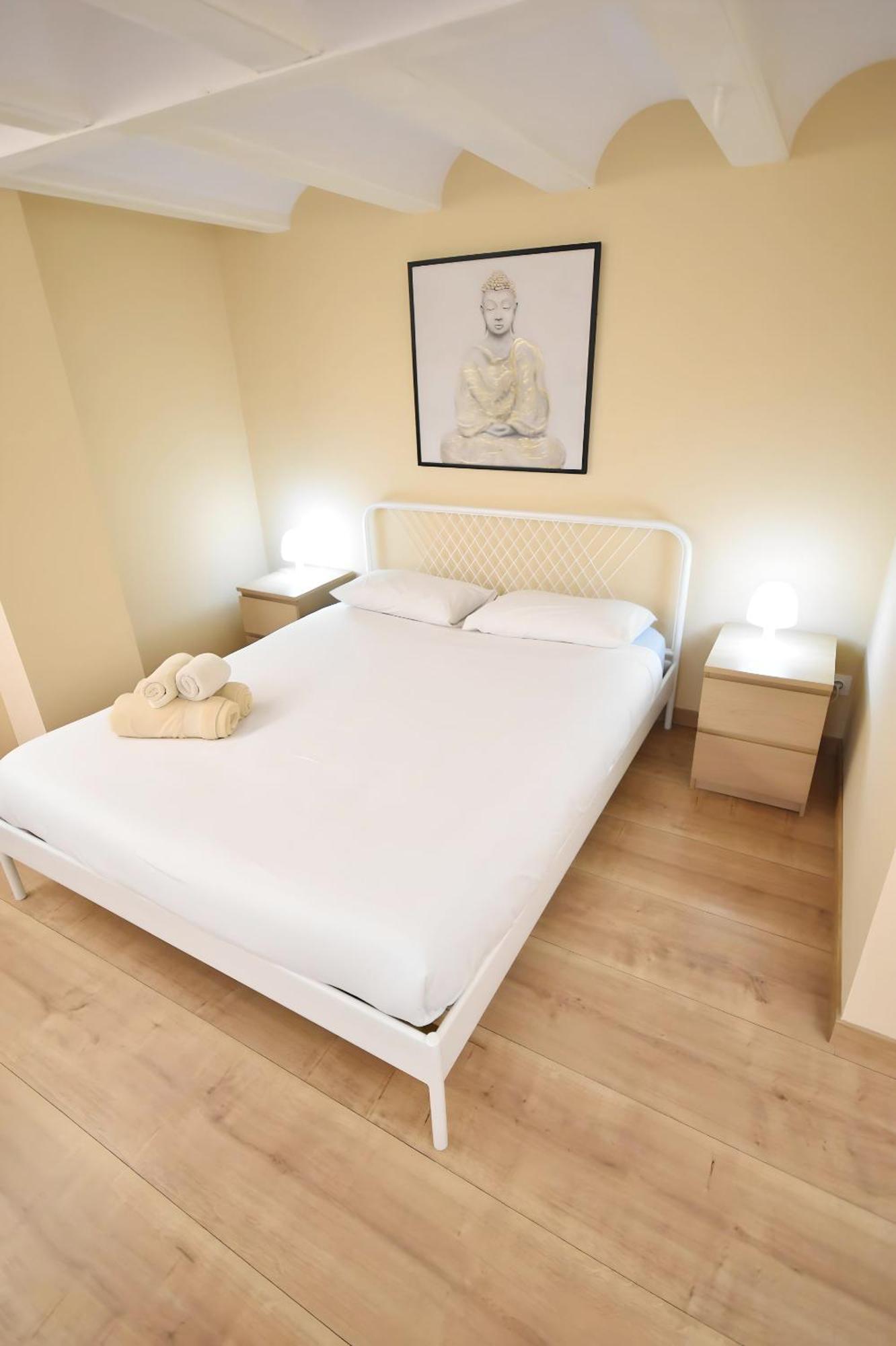 Apartamento Centrico Al Lado De Torres De Quart