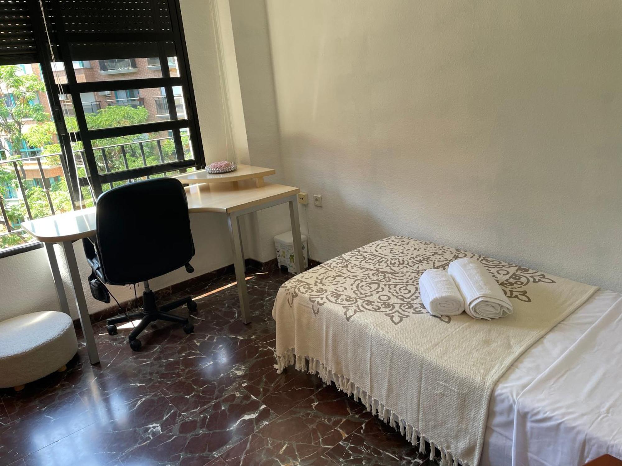 Habitacion Cerca Del Centro De Valencia