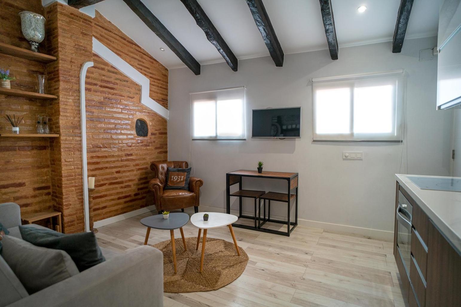 Atico Con Terraza Y Jacuzzi En El Centro