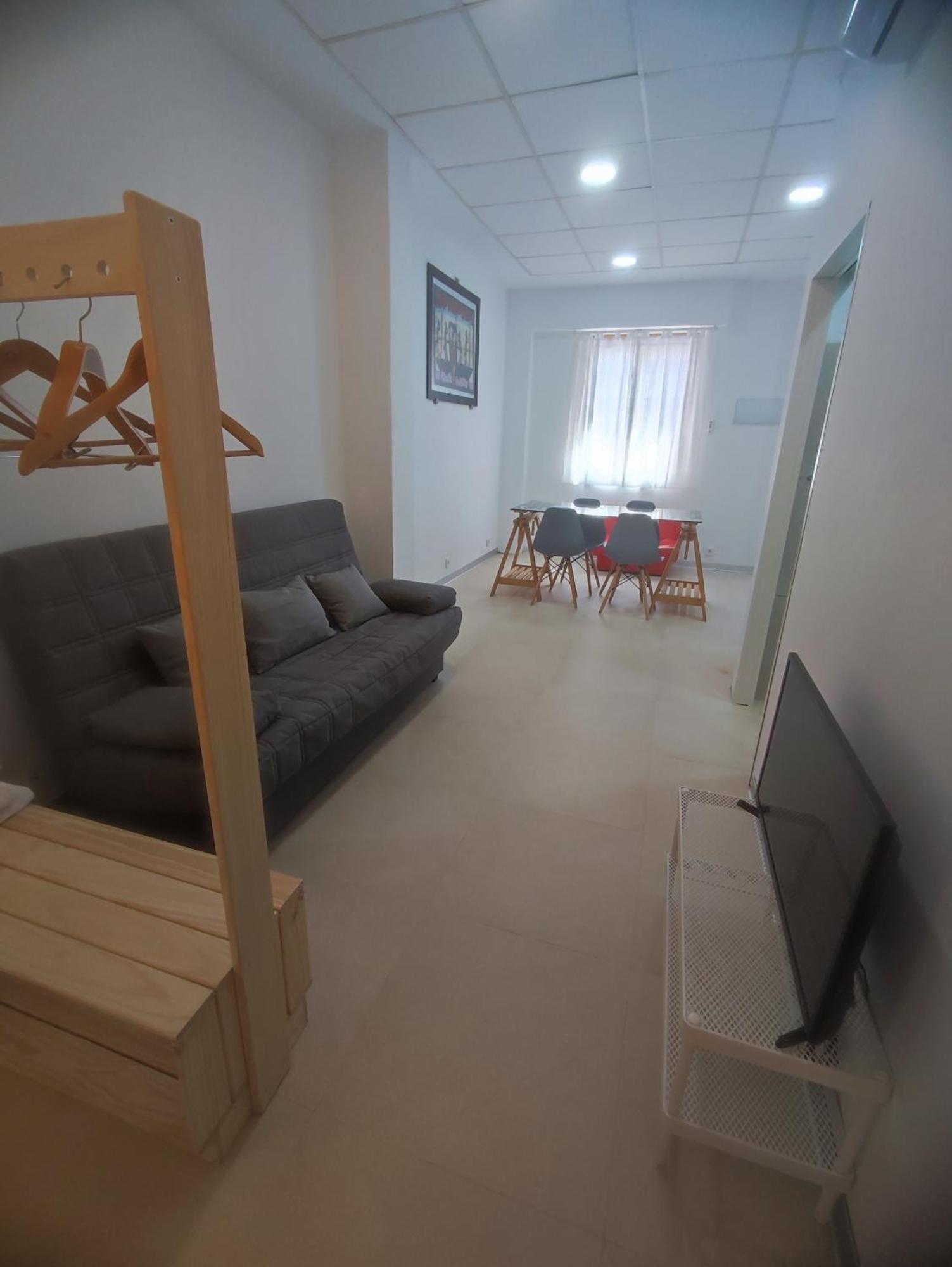 Apartment Red *